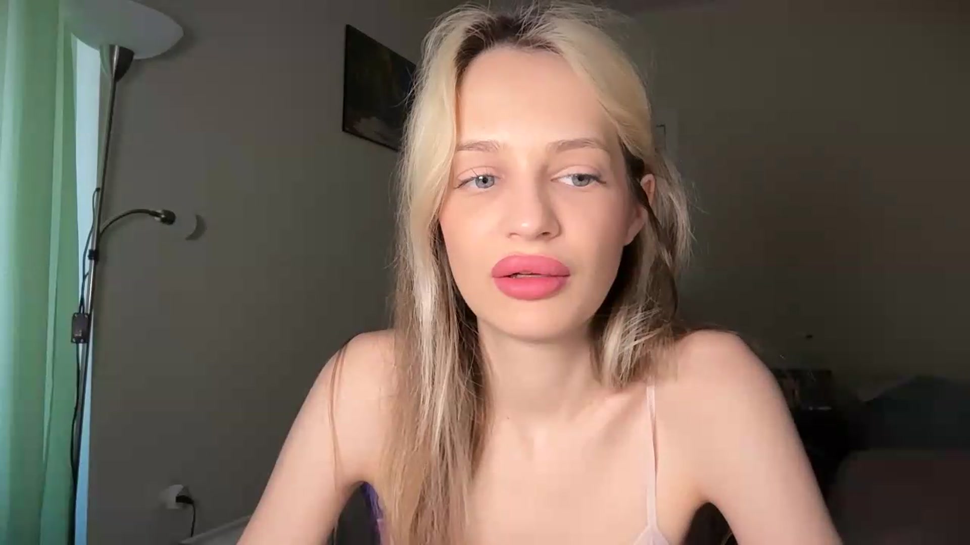Gallery image thumbnail from Lola_vi's myfreecams stream on, 05/24/2026, 10:29 image 6 of 20