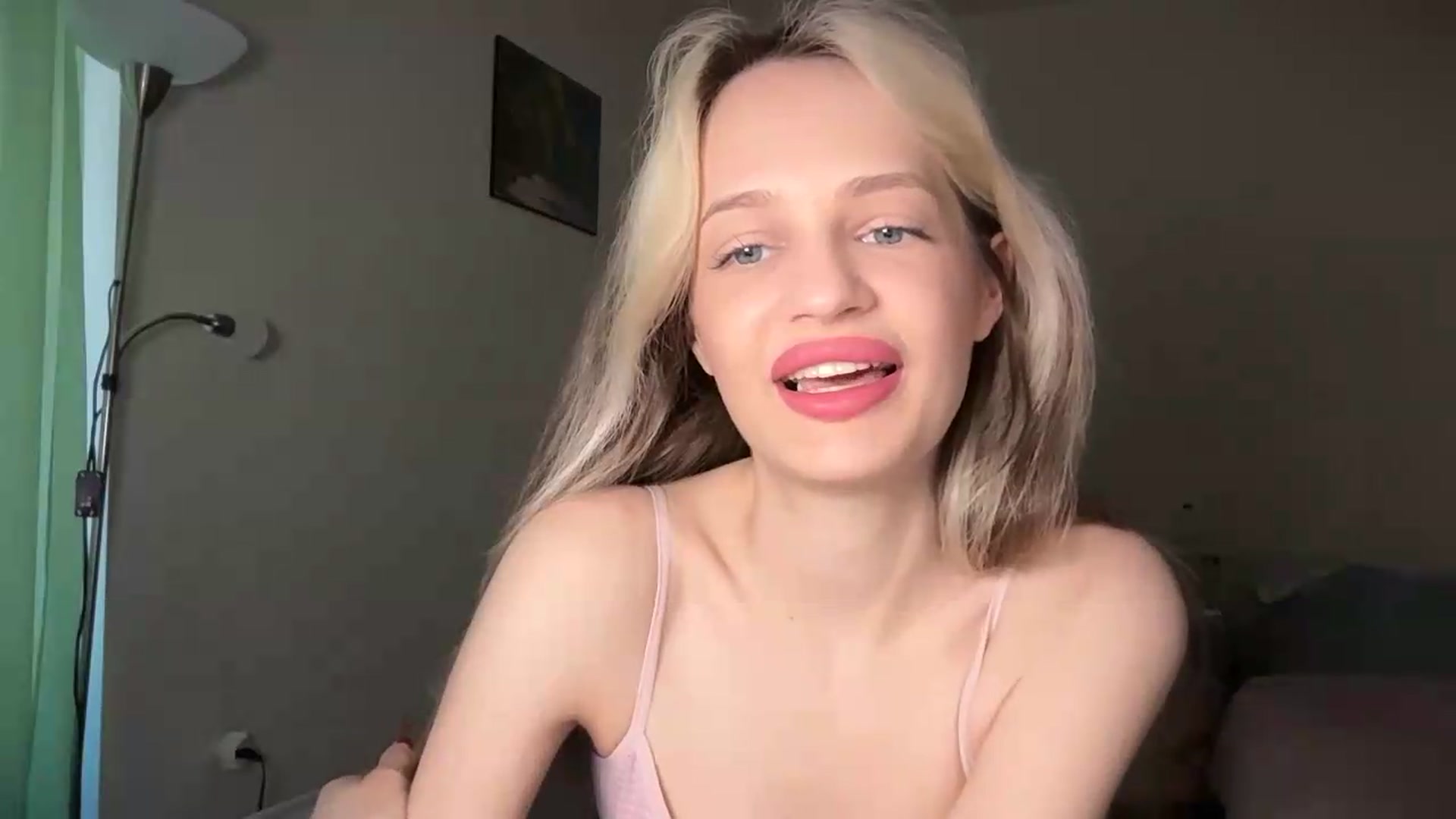 Gallery image thumbnail from Lola_vi's myfreecams stream on, 05/24/2026, 10:29 image 15 of 20