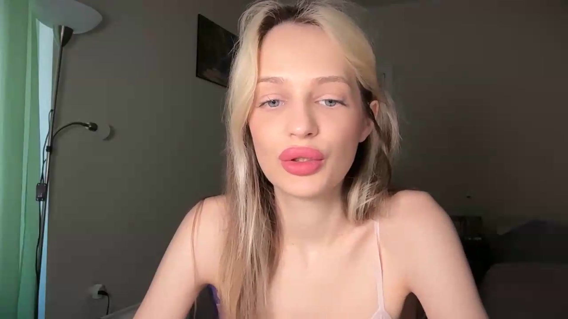 Gallery image thumbnail from Lola_vi's myfreecams stream on, 05/24/2026, 10:29 image 5 of 20