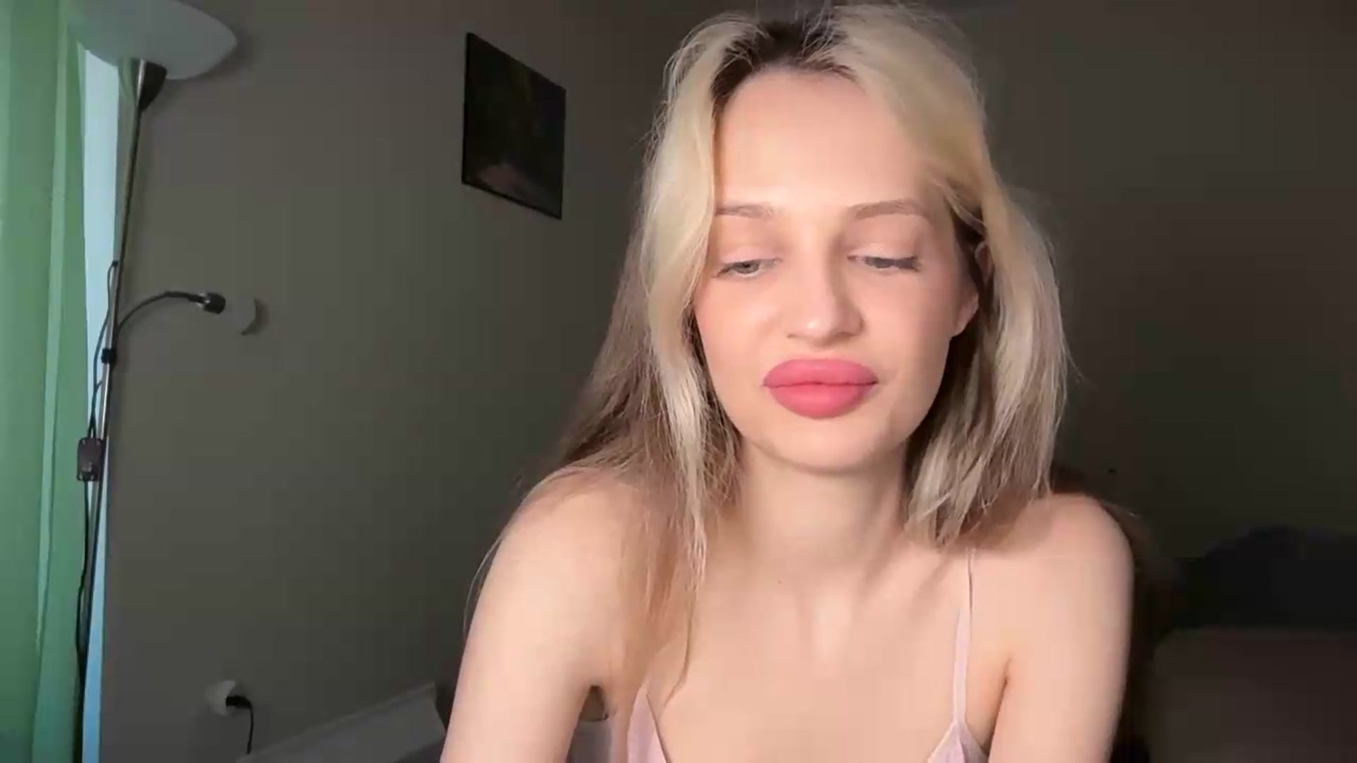 Gallery image thumbnail from Lola_vi's myfreecams stream on, 05/24/2026, 10:29 image 20 of 20