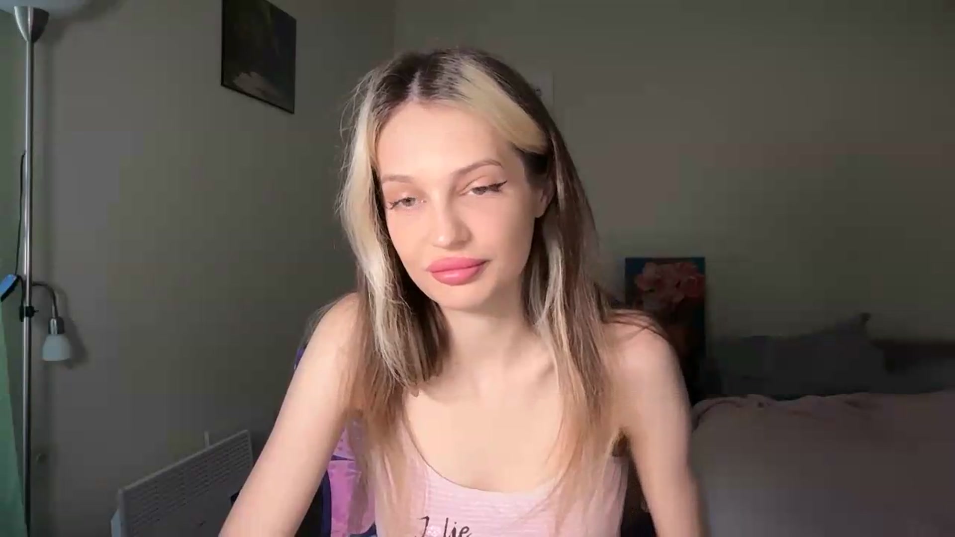Gallery image thumbnail from Lola_vi's myfreecams stream on, 06/22/2026, 11:32 image 2 of 20