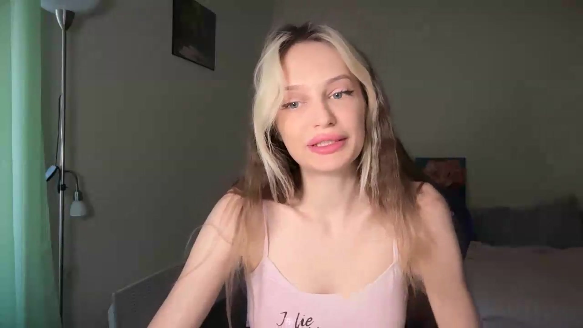 Gallery image thumbnail from Lola_vi's myfreecams stream on, 06/26/2026, 10:24 image 8 of 20