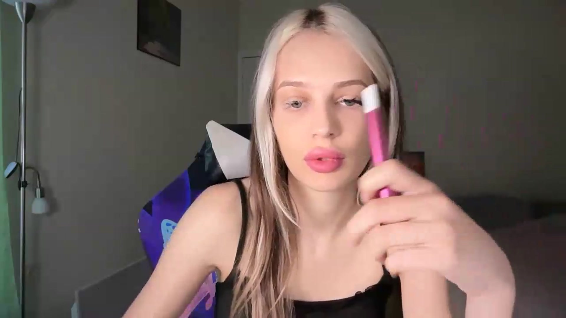 Gallery image thumbnail from Lola_vi's myfreecams stream on, 07/06/2026, 09:23 image 20 of 20