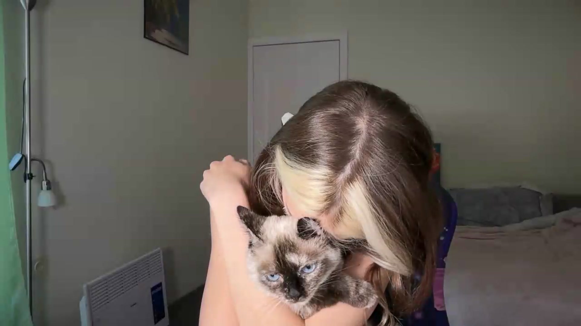 Gallery image thumbnail from Lola_vi's myfreecams stream on, 07/06/2026, 09:23 image 2 of 20