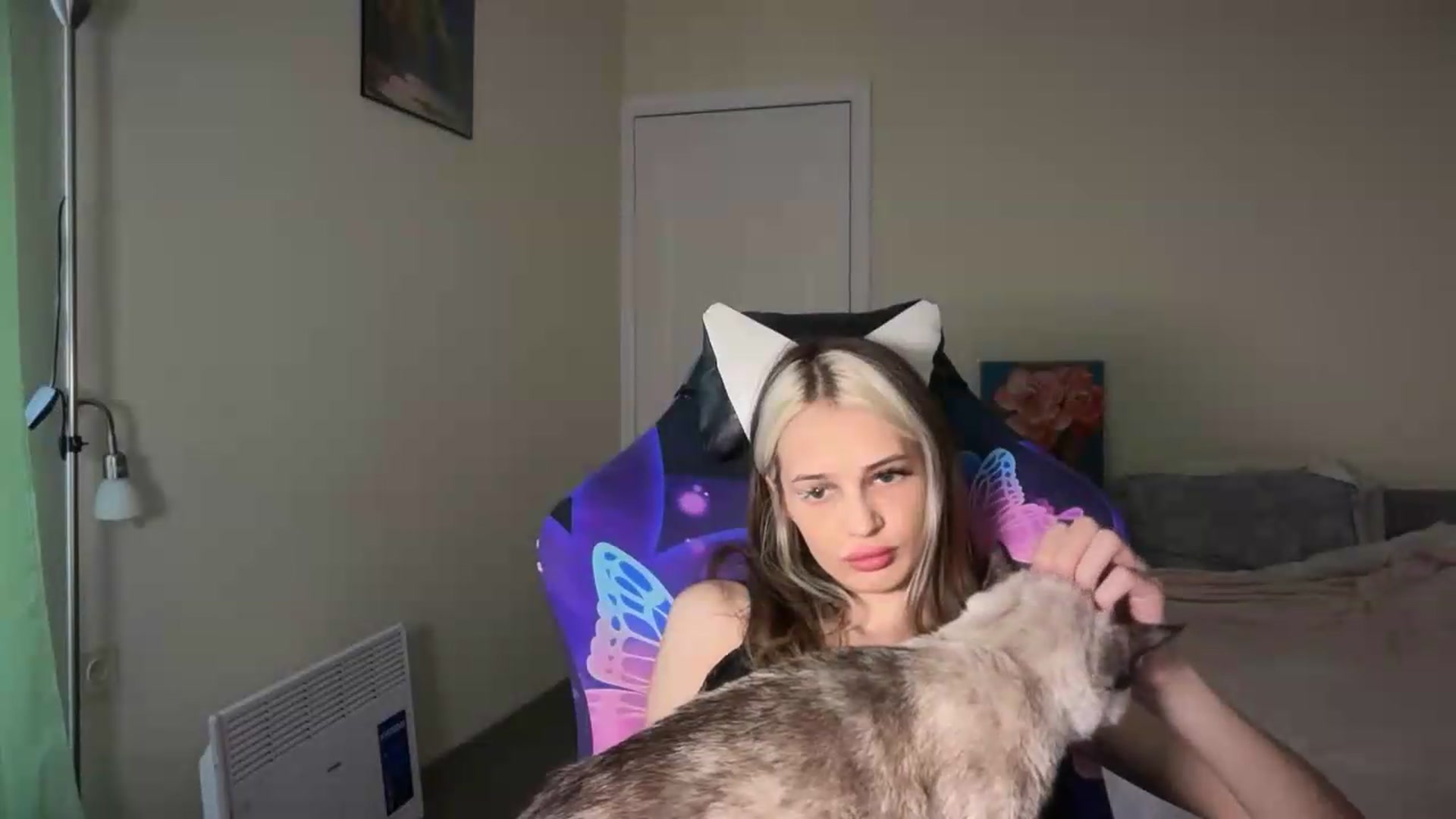 Gallery image thumbnail from Lola_vi's myfreecams stream on, 07/06/2026, 09:23 image 3 of 20