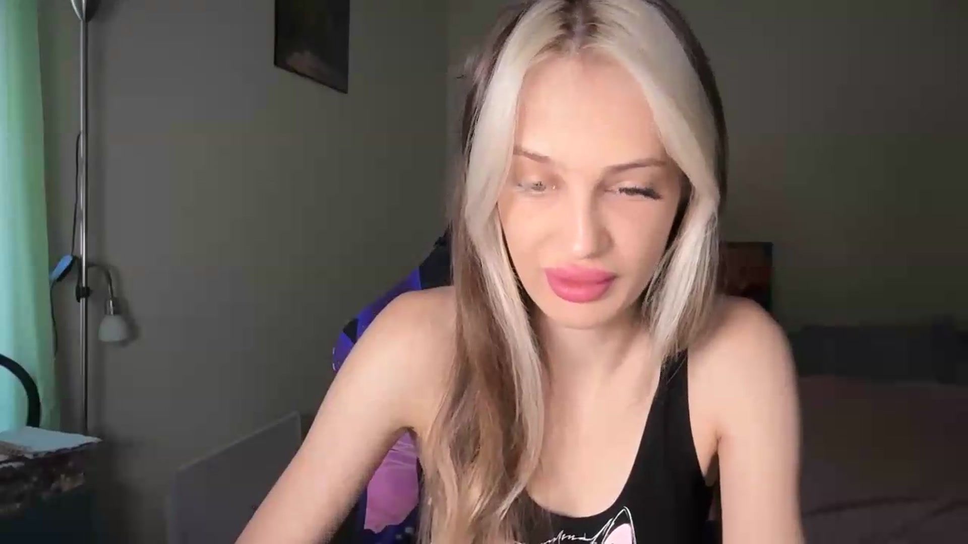 Gallery image thumbnail from Lola_vi's myfreecams stream on, 07/07/2026, 10:58 image 19 of 20