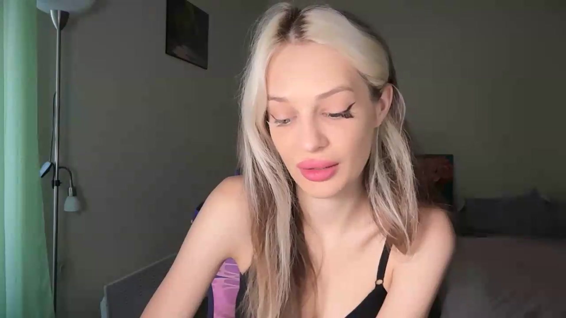 Gallery image thumbnail from Lola_vi's myfreecams stream on, 07/17/2026, 11:05 image 7 of 20