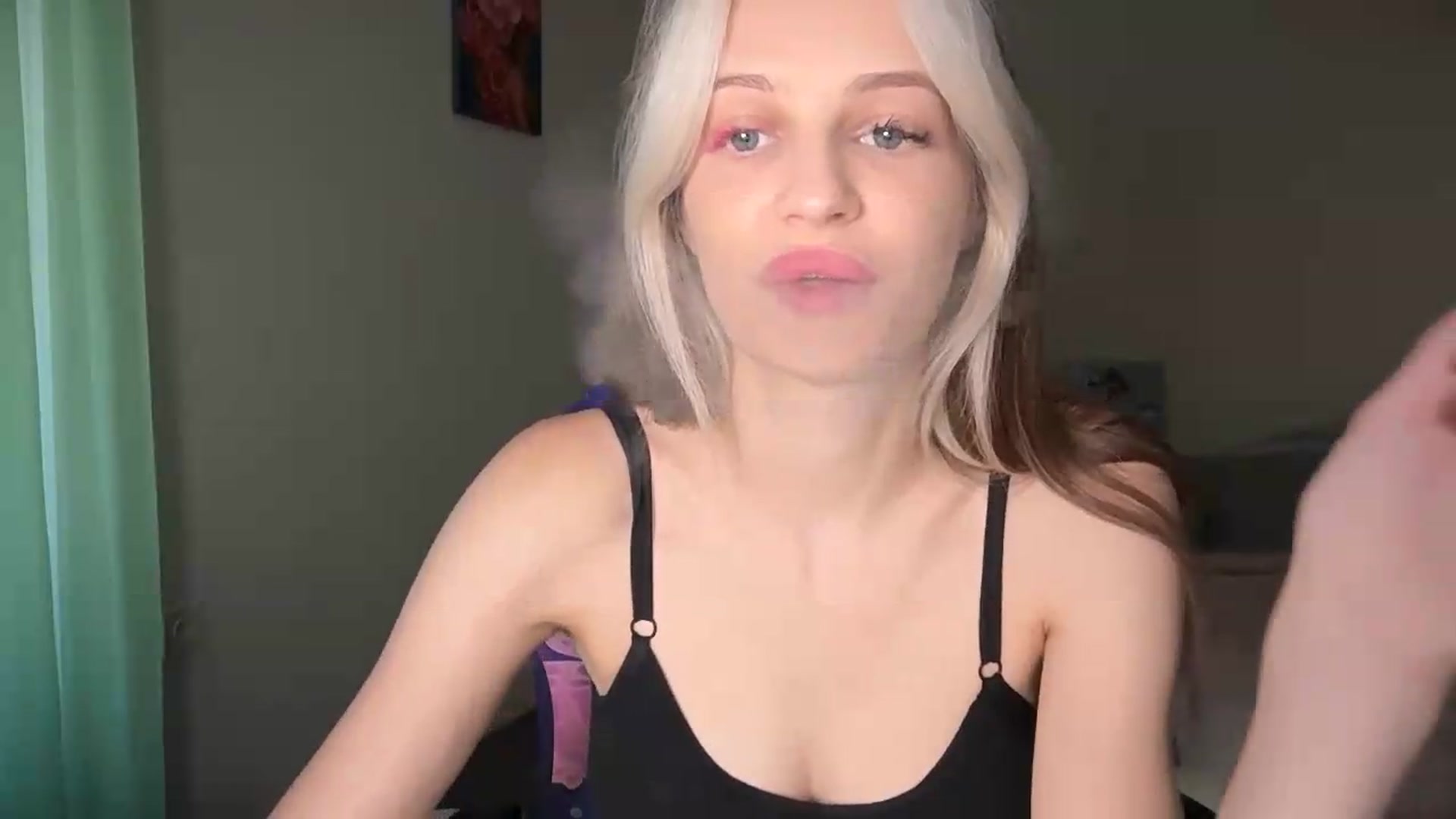 Gallery image thumbnail from Lola_vi's myfreecams stream on, 08/15/2026, 11:23 image 7 of 20