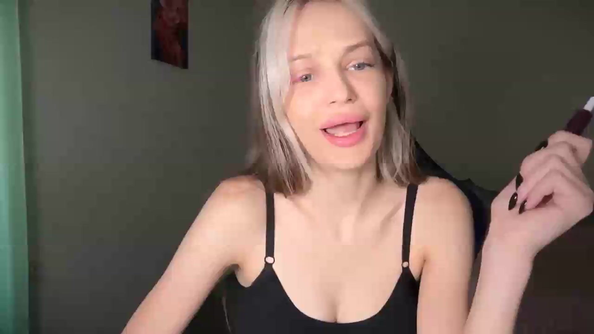 Gallery image thumbnail from Lola_vi's myfreecams stream on, 08/20/2026, 11:28 image 1 of 20