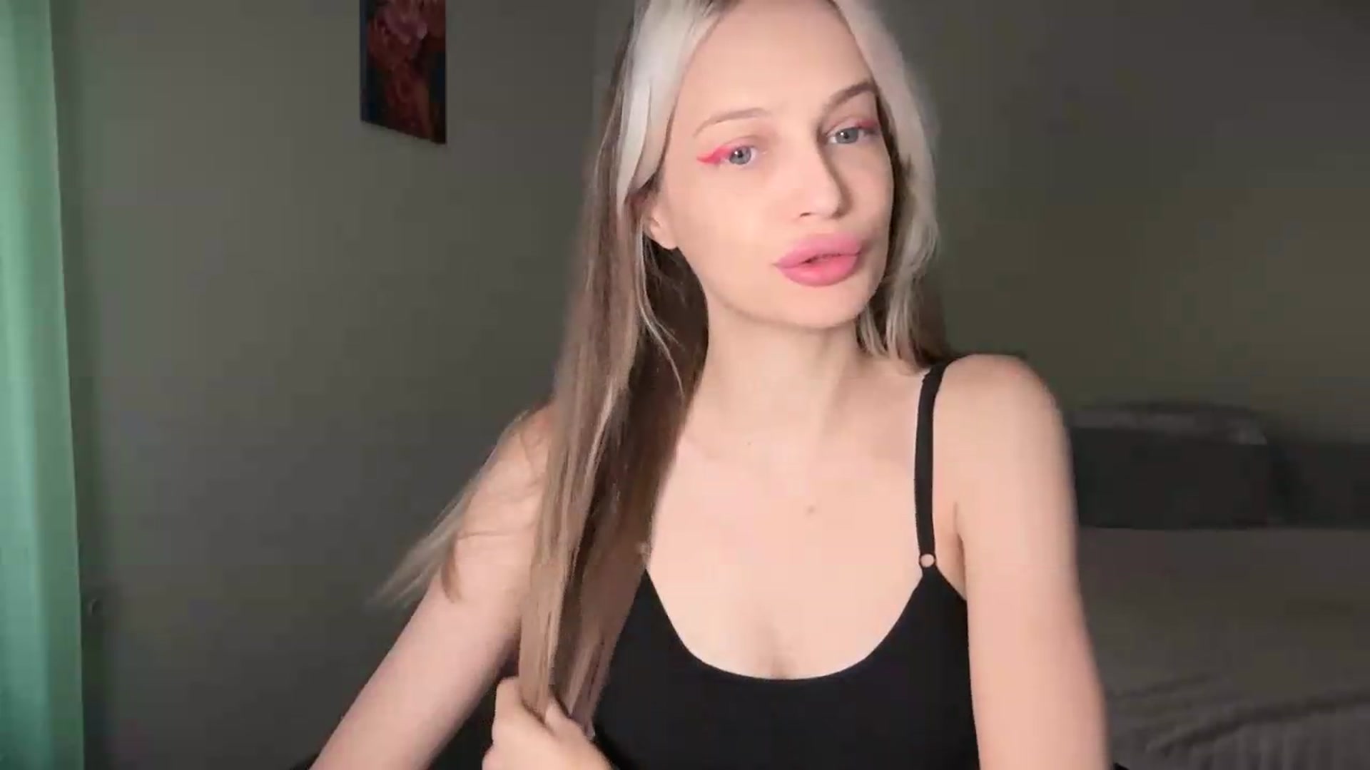 Gallery image thumbnail from Lola_vi's myfreecams stream on, 08/24/2026, 11:47 image 4 of 20