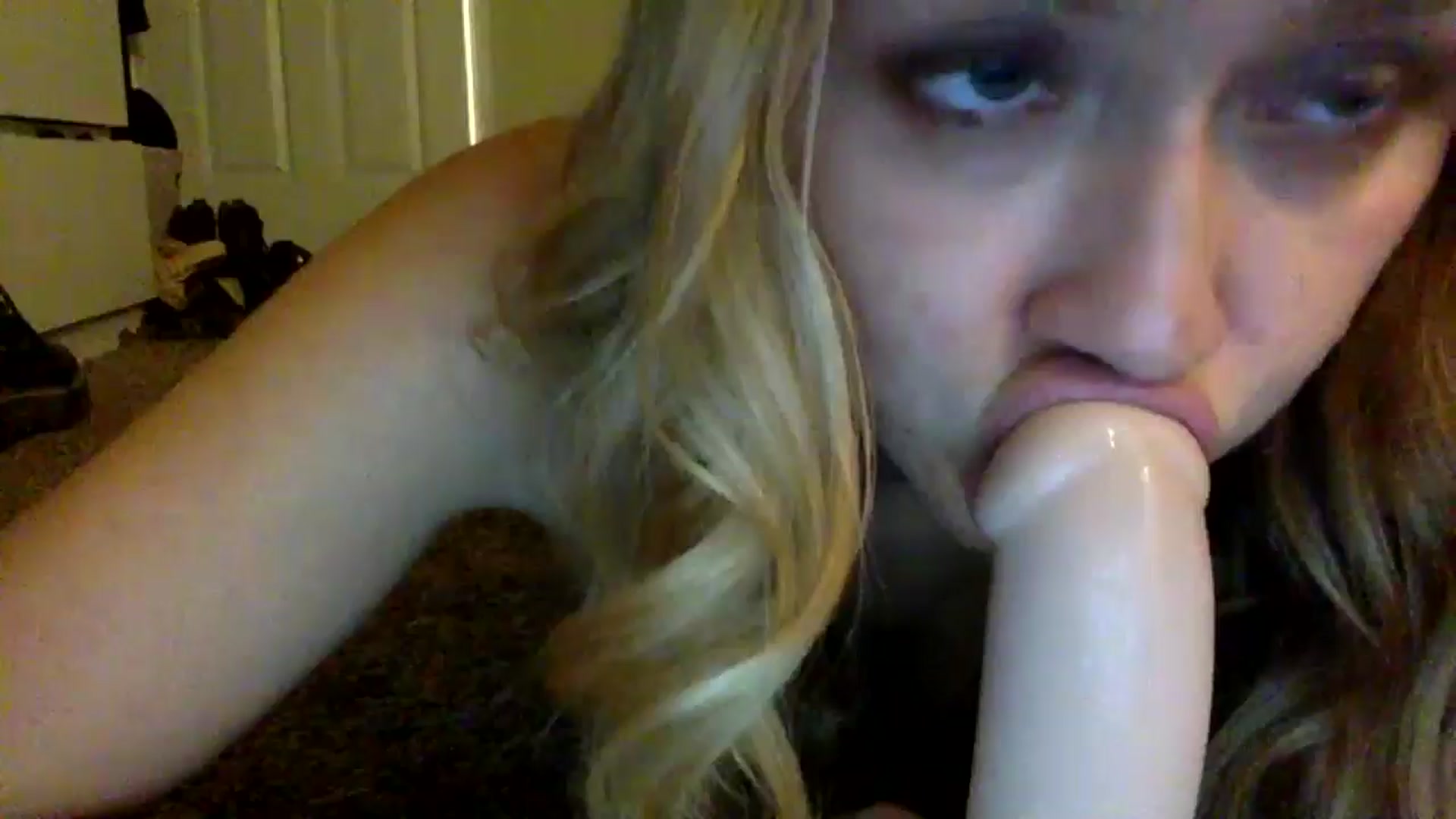 Gallery image thumbnail from LolaaPassion's myfreecams stream on, 06/01/2024, 12:52 image 1 of 20