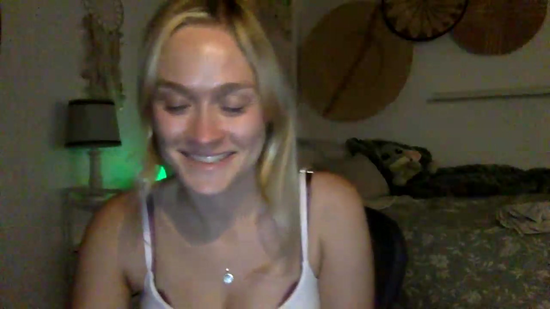 Gallery image thumbnail from LolaaPassion's myfreecams stream on, 06/16/2026, 04:45 image 17 of 20