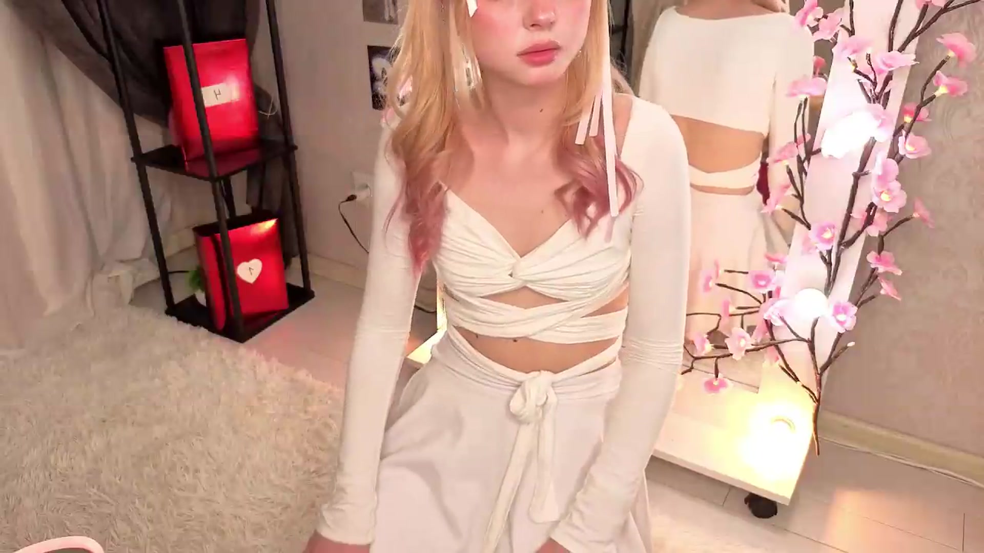 Gallery image thumbnail from Lolabunny2008's myfreecams stream on, 05/15/2026, 09:25 image 17 of 20