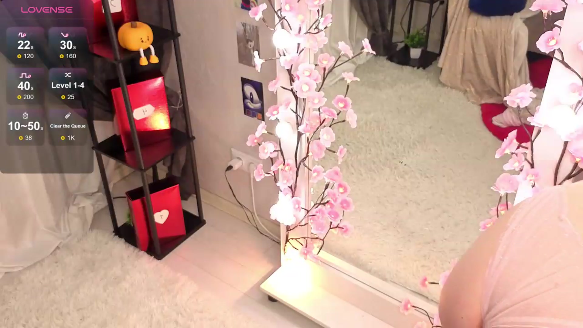 Gallery image thumbnail from Lolabunny2008's myfreecams stream on, 05/17/2026, 14:09 image 18 of 20