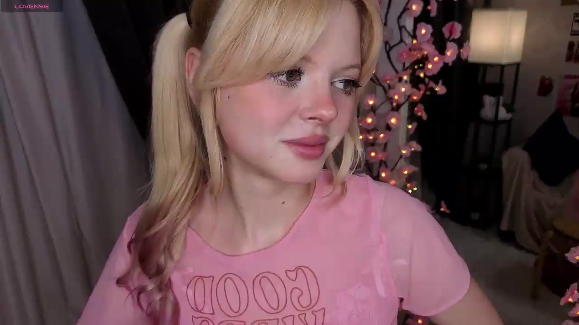 Gallery image thumbnail from Lolabunny2008's myfreecams stream on, 05/18/2026, 08:08 image 10 of 20