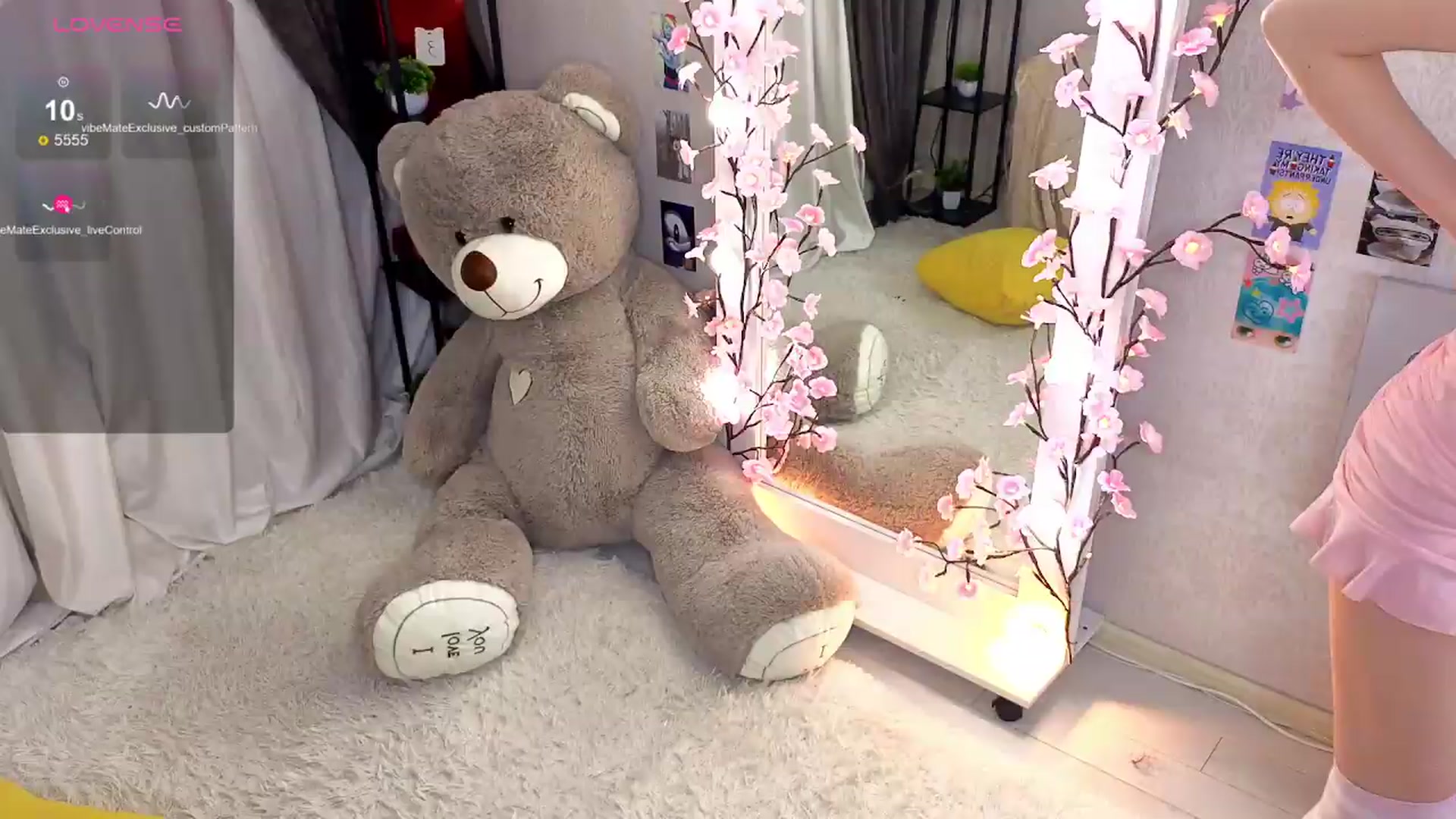 Gallery image thumbnail from Lolabunny2008's myfreecams stream on, 05/22/2026, 16:32 image 7 of 20