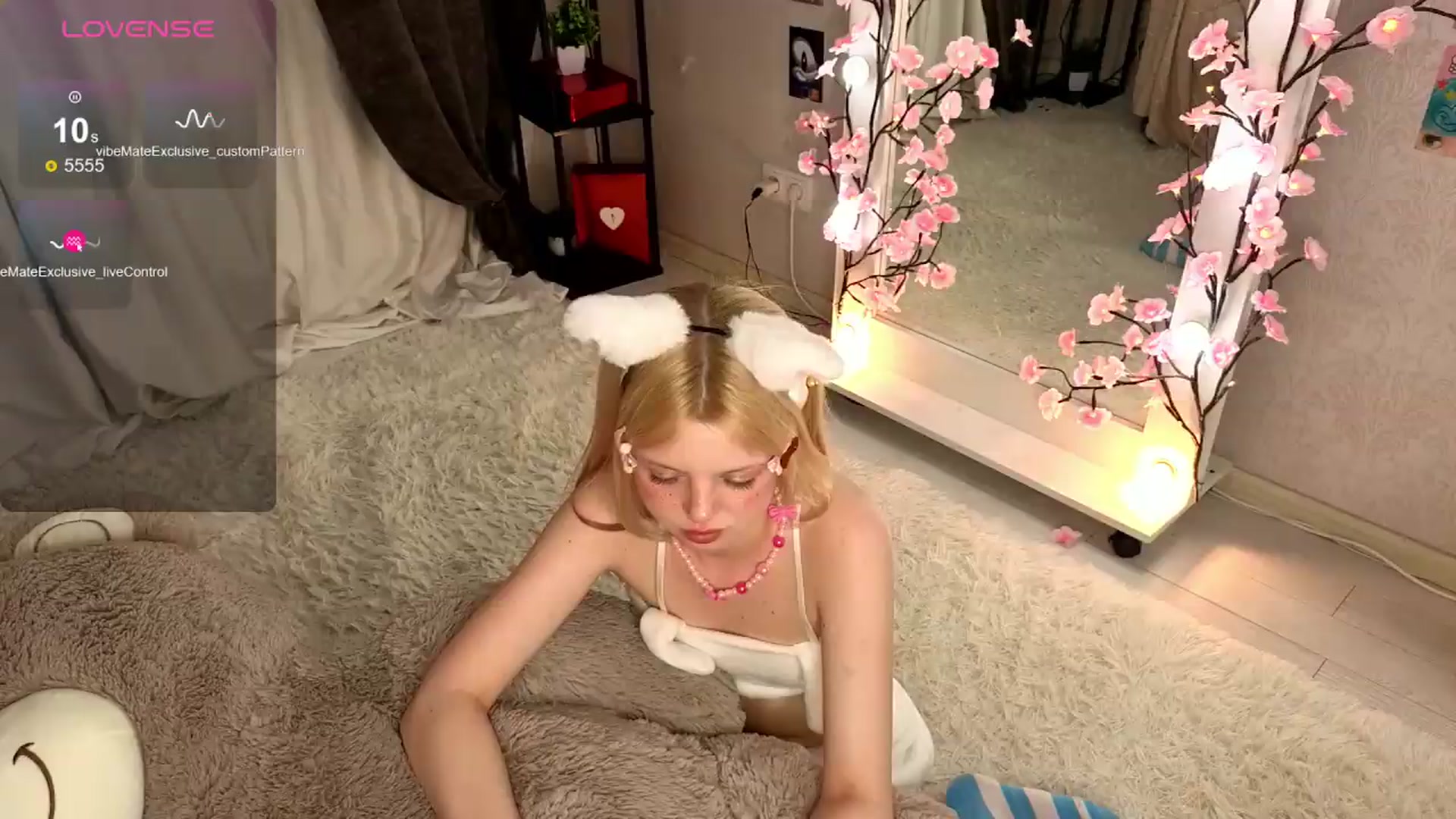 Gallery image thumbnail from Lolabunny2008's myfreecams stream on, 05/24/2026, 13:09 image 15 of 20