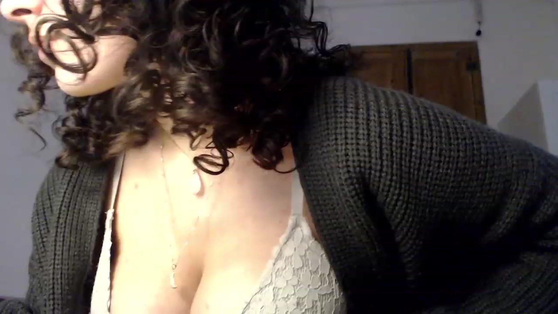Gallery image thumbnail from LolasPie's myfreecams stream on, 11/14/2022, 15:50 image 9 of 20