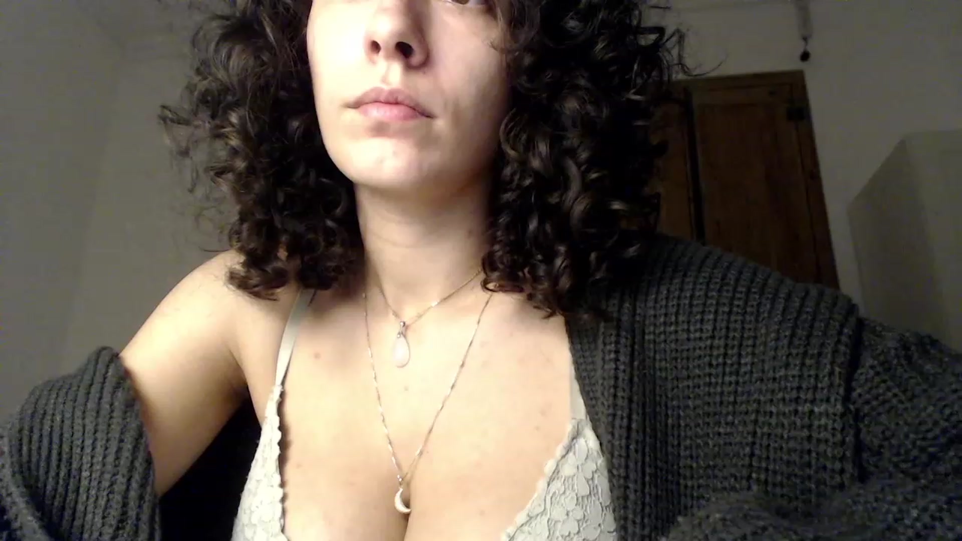 Gallery image thumbnail from LolasPie's myfreecams stream on, 11/14/2022, 17:48 image 11 of 20