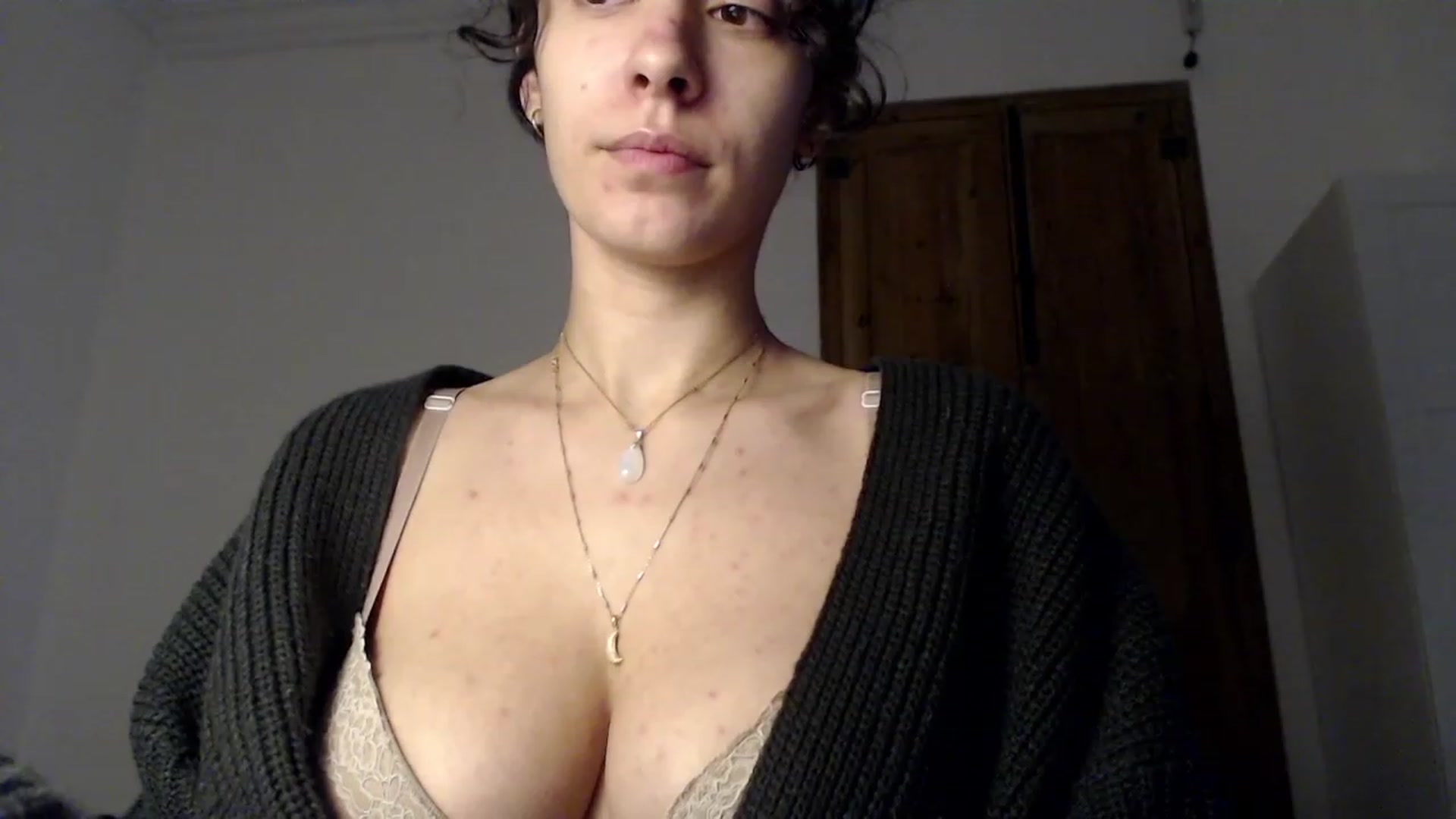 Gallery image thumbnail from LolasPie's myfreecams stream on, 11/16/2022, 16:53 image 2 of 20