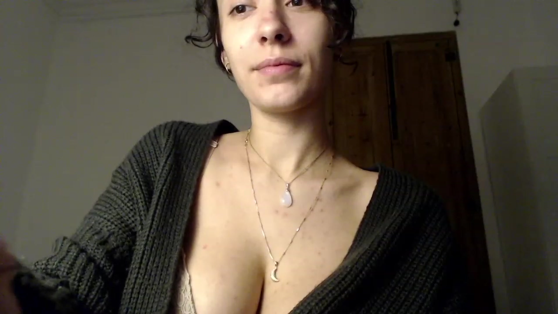 Gallery image thumbnail from LolasPie's myfreecams stream on, 11/16/2022, 16:53 image 16 of 20