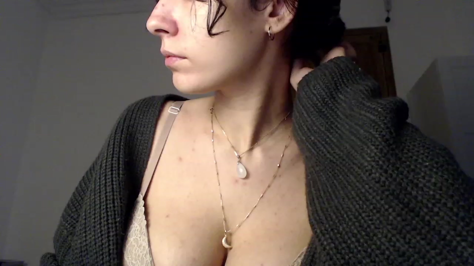 Gallery image thumbnail from LolasPie's myfreecams stream on, 11/16/2022, 16:53 image 3 of 20