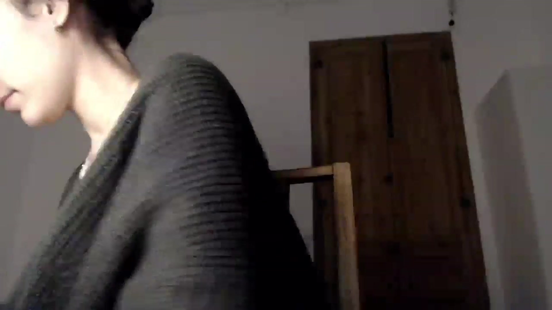 Gallery image thumbnail from LolasPie's myfreecams stream on, 11/16/2022, 16:53 image 10 of 20
