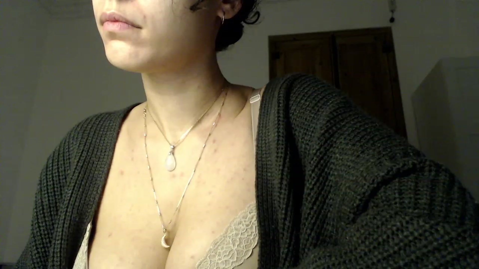 Gallery image thumbnail from LolasPie's myfreecams stream on, 11/16/2022, 16:53 image 9 of 20