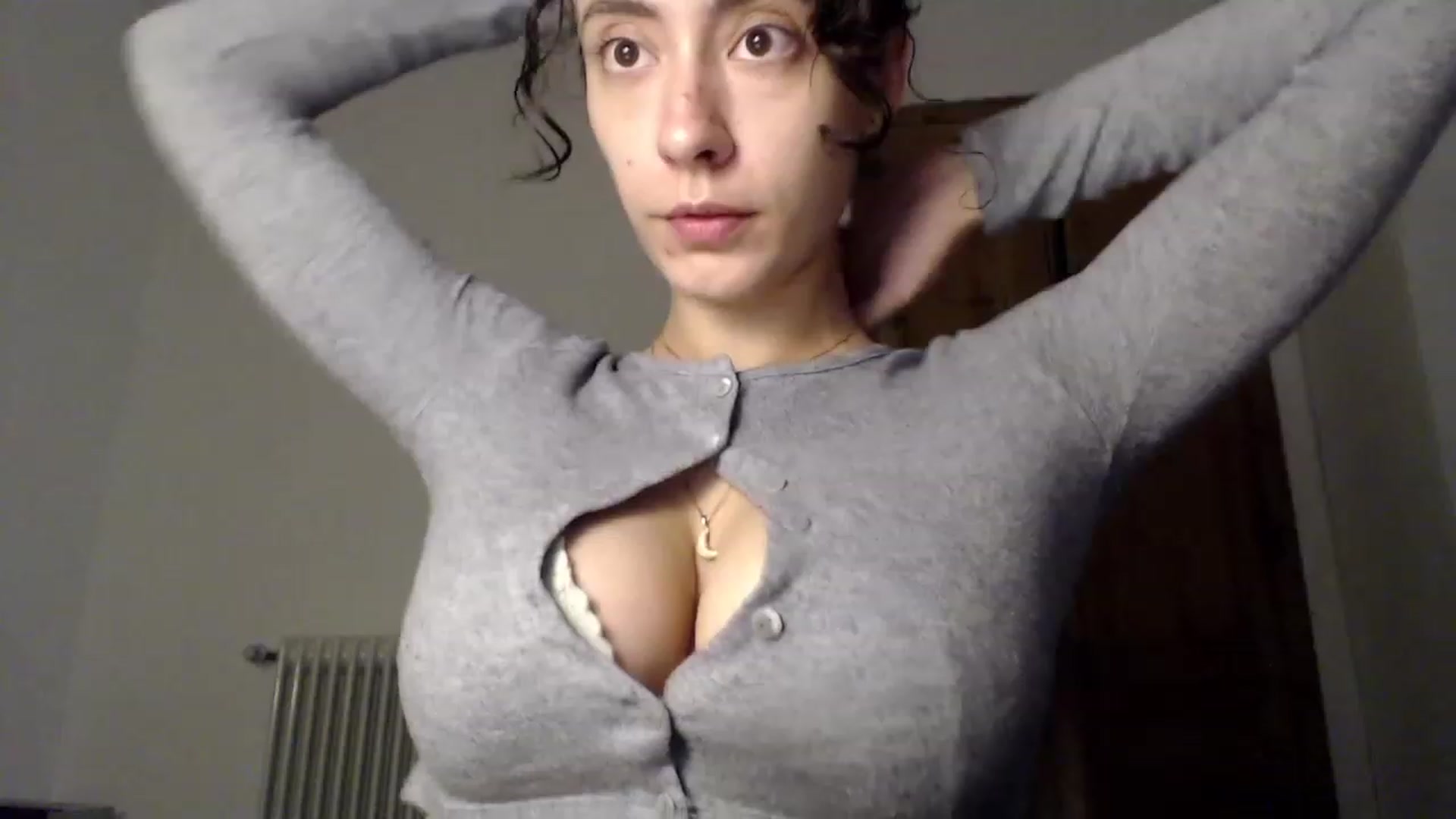 Gallery image thumbnail from LolasPie's myfreecams stream on, 11/17/2022, 17:01 image 1 of 20