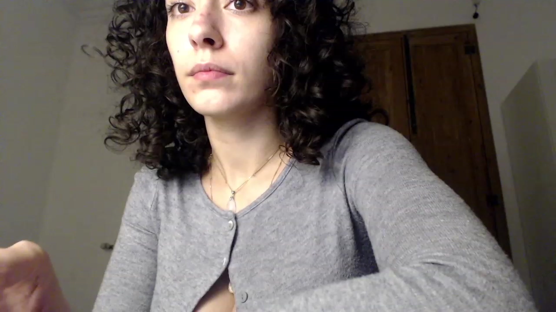 Gallery image thumbnail from LolasPie's myfreecams stream on, 11/18/2022, 18:28 image 12 of 20