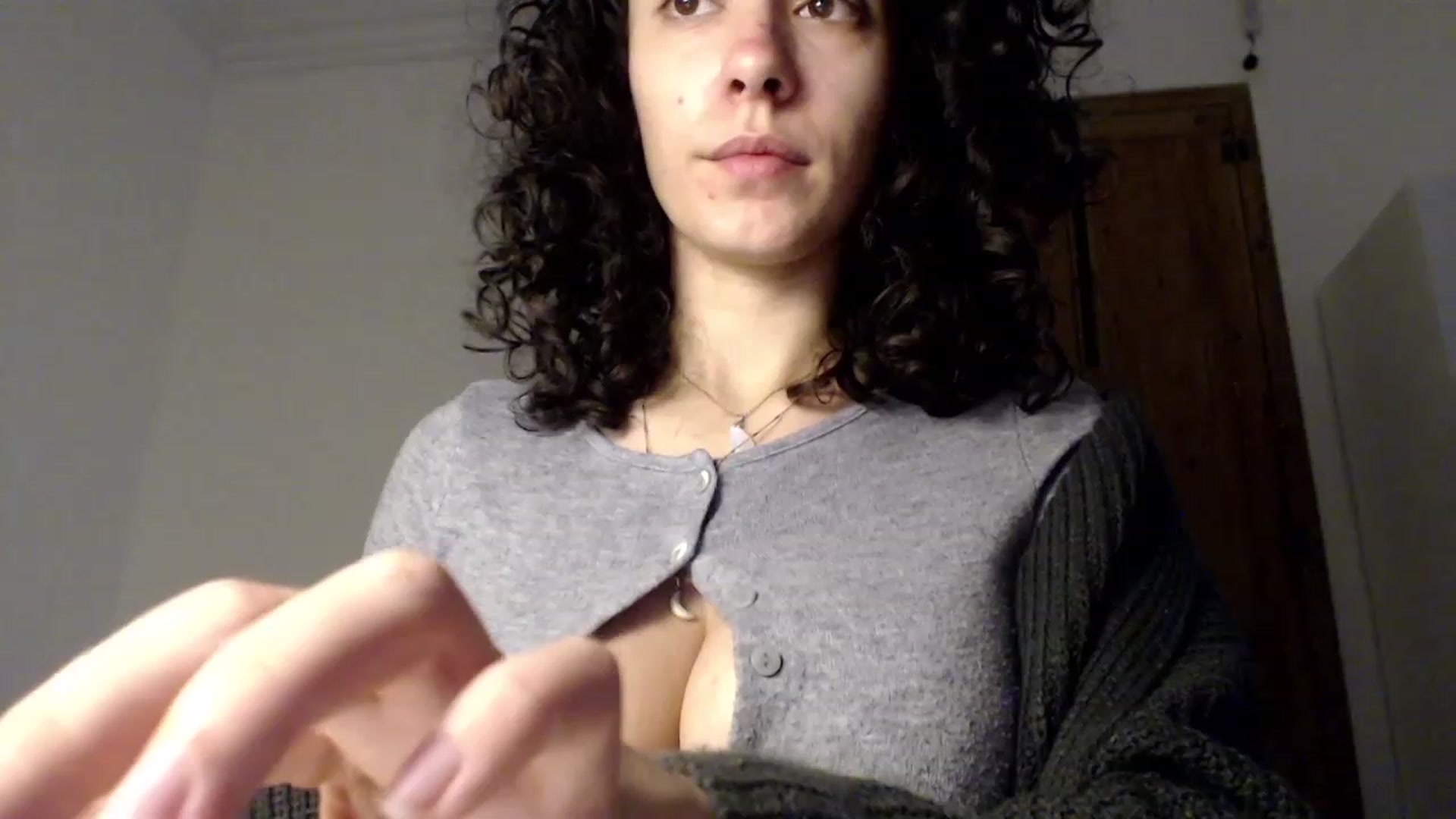 Gallery image thumbnail from LolasPie's myfreecams stream on, 11/19/2022, 16:55 image 6 of 20