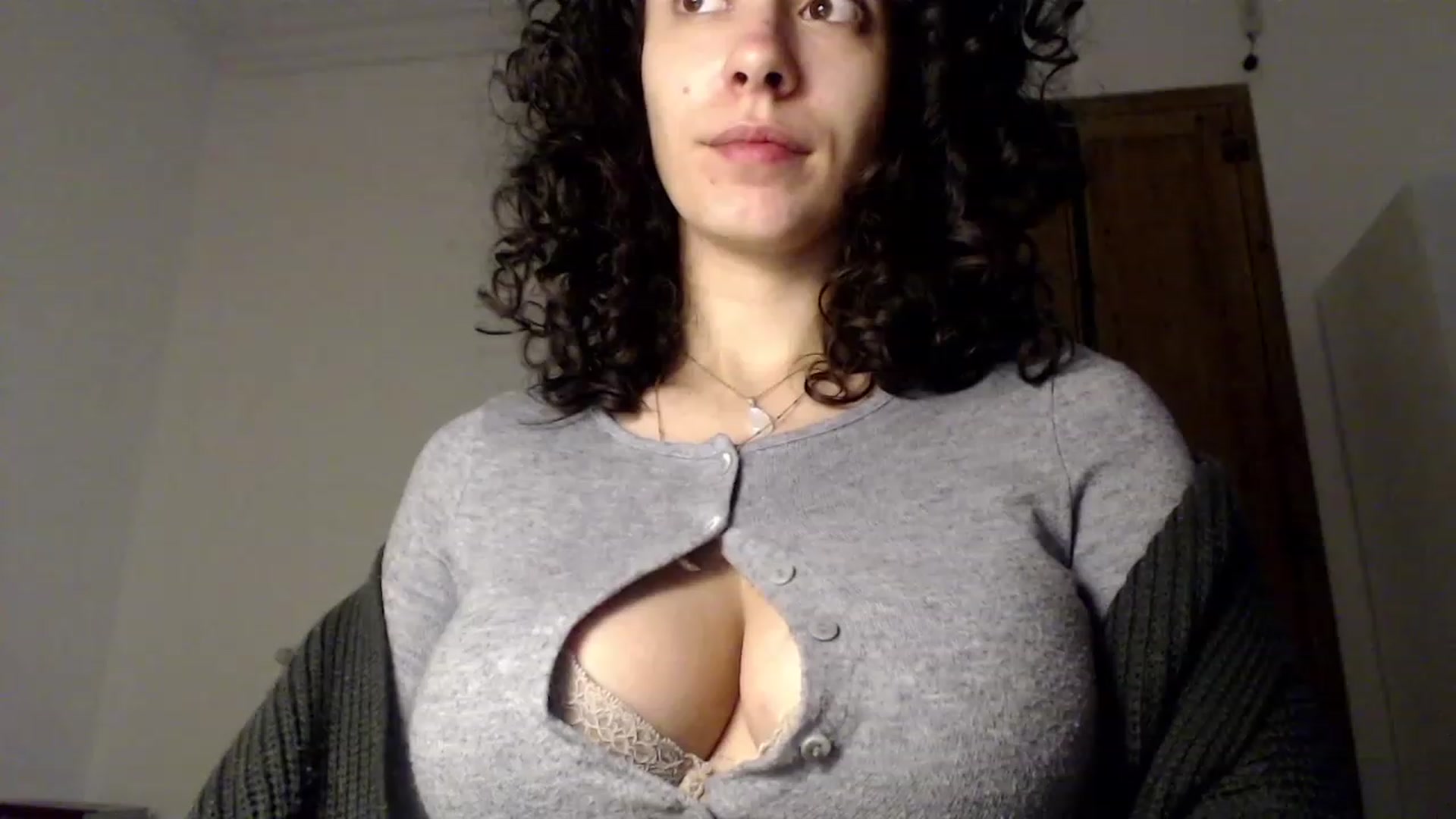 Gallery image thumbnail from LolasPie's myfreecams stream on, 11/19/2022, 16:55 image 8 of 20