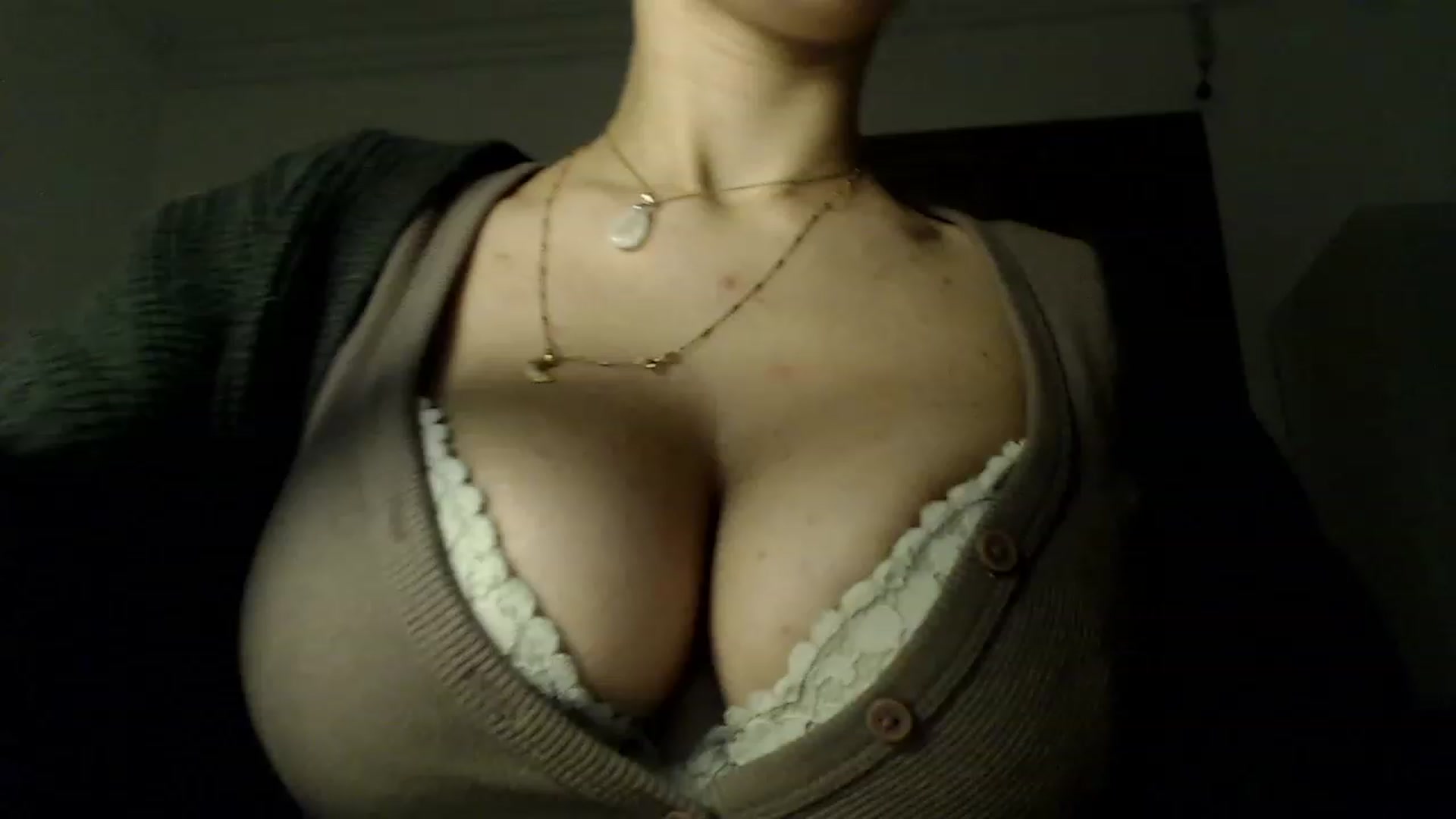 Gallery image thumbnail from LolasPie's myfreecams stream on, 11/22/2022, 16:49 image 4 of 20