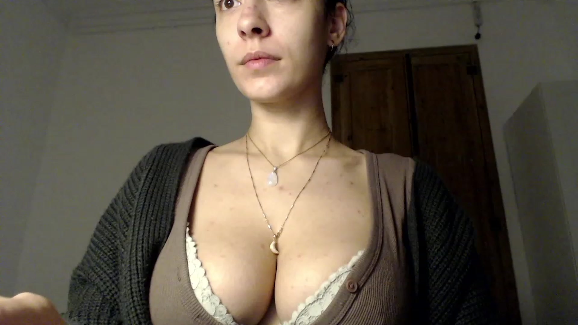 Gallery image thumbnail from LolasPie's myfreecams stream on, 11/22/2022, 16:49 image 1 of 20