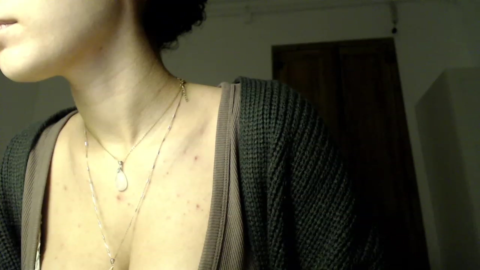 Gallery image thumbnail from LolasPie's myfreecams stream on, 11/22/2022, 18:02 image 18 of 20