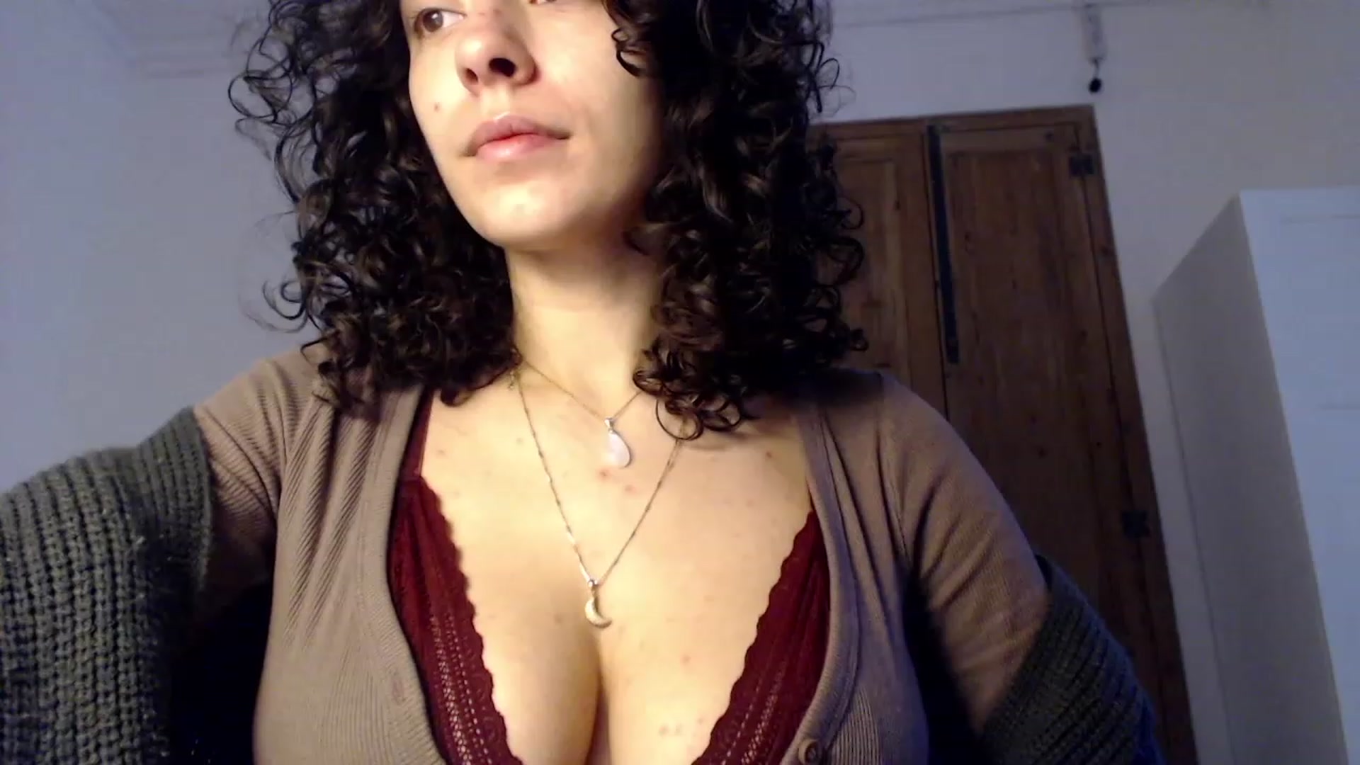 Gallery image thumbnail from LolasPie's myfreecams stream on, 11/23/2022, 09:33 image 2 of 20