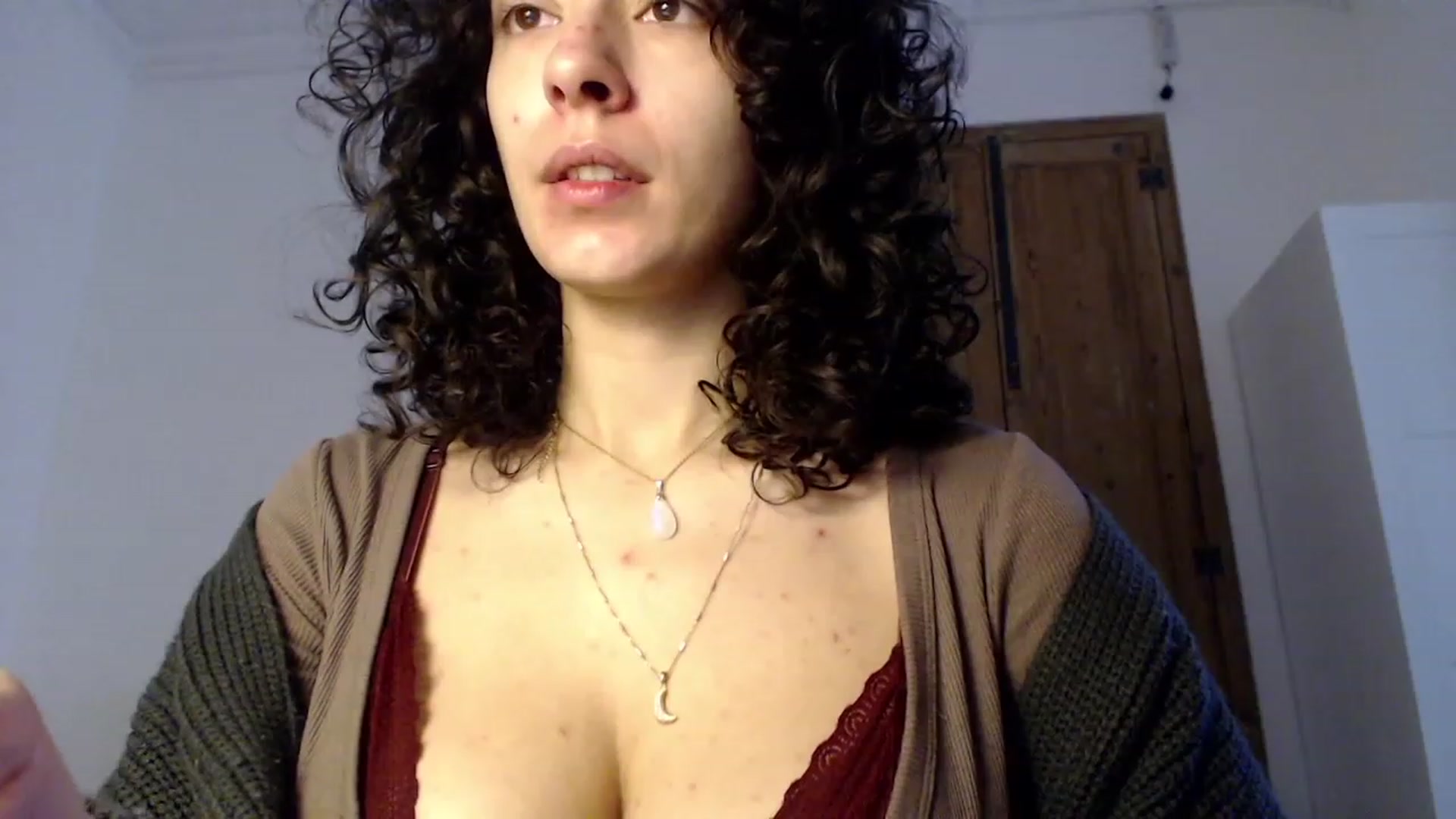 Gallery image thumbnail from LolasPie's myfreecams stream on, 11/23/2022, 09:33 image 17 of 20