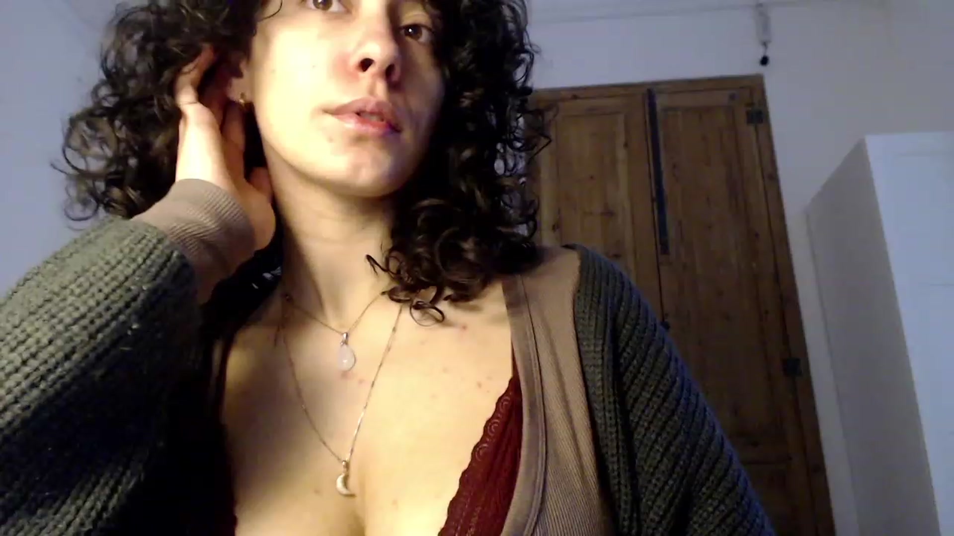 Gallery image thumbnail from LolasPie's myfreecams stream on, 11/23/2022, 09:33 image 18 of 20
