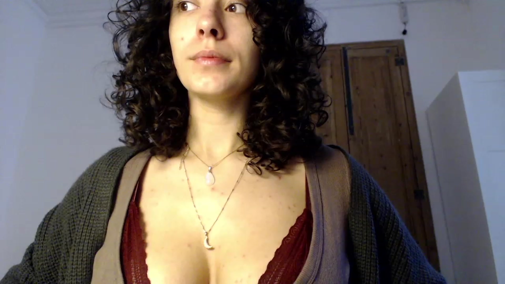 Gallery image thumbnail from LolasPie's myfreecams stream on, 11/23/2022, 09:33 image 19 of 20