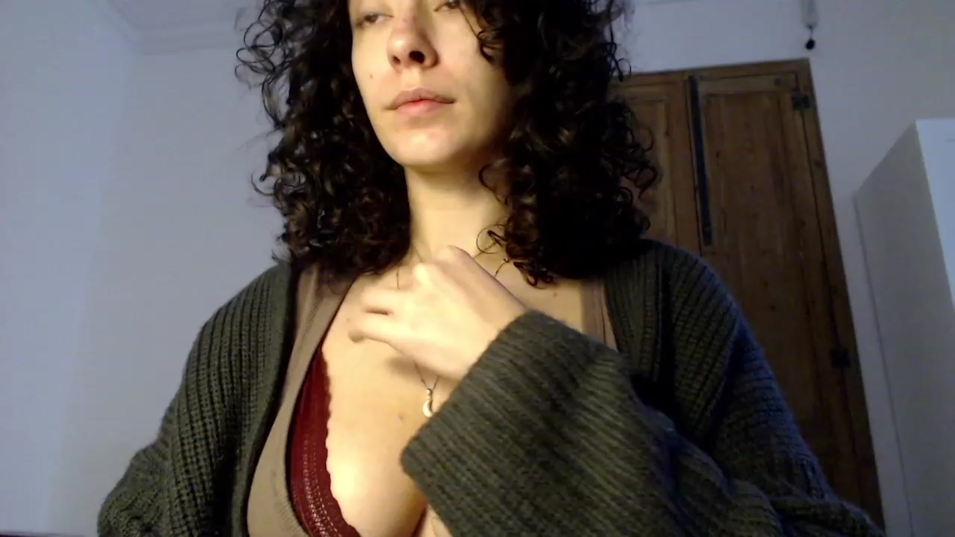 Gallery image thumbnail from LolasPie's myfreecams stream on, 11/23/2022, 10:21 image 8 of 20