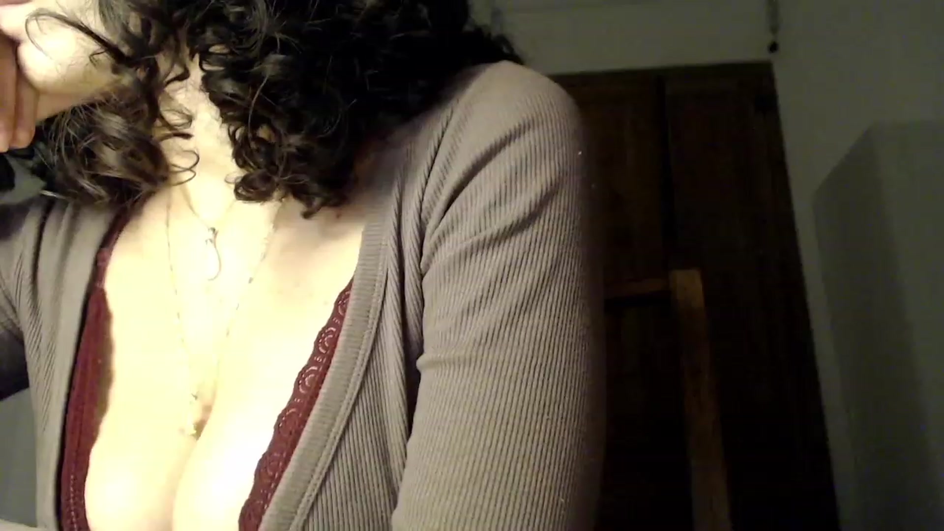 Gallery image thumbnail from LolasPie's myfreecams stream on, 11/23/2022, 17:43 image 20 of 20