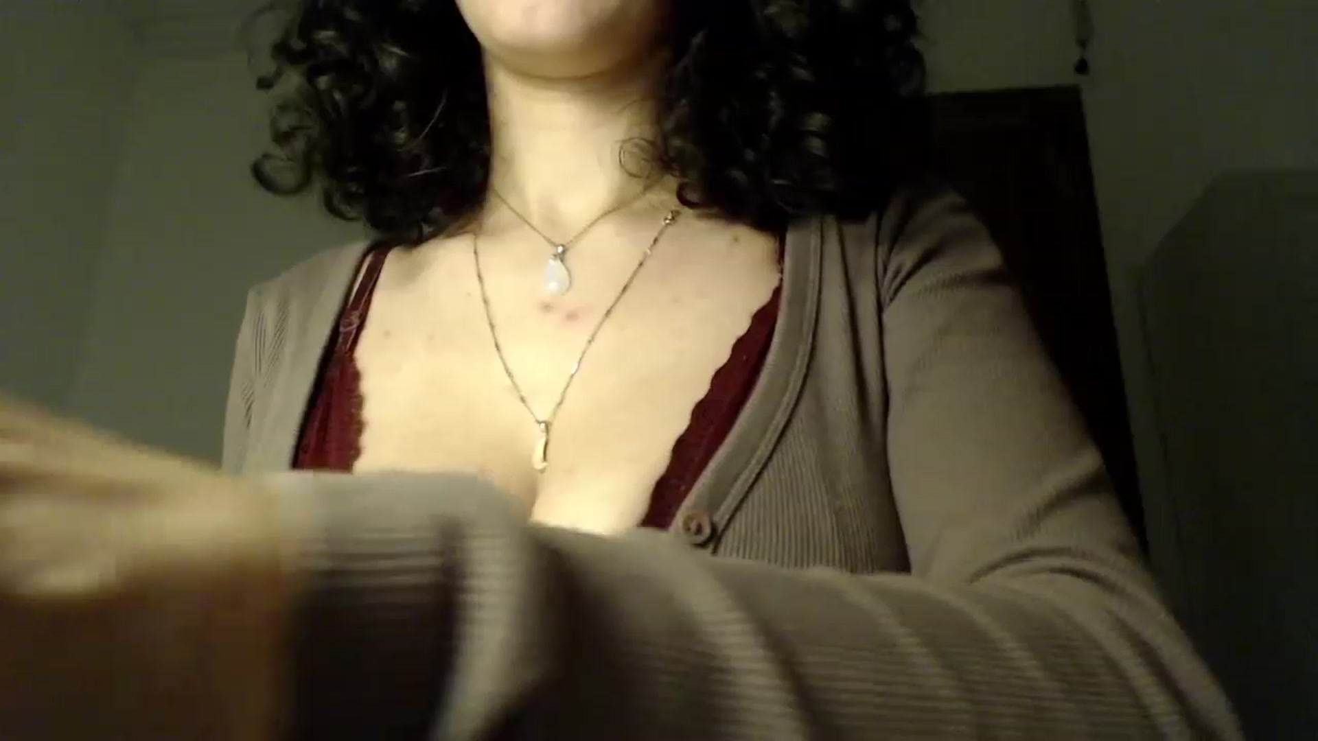 Gallery image thumbnail from LolasPie's myfreecams stream on, 11/23/2022, 17:43 image 12 of 20