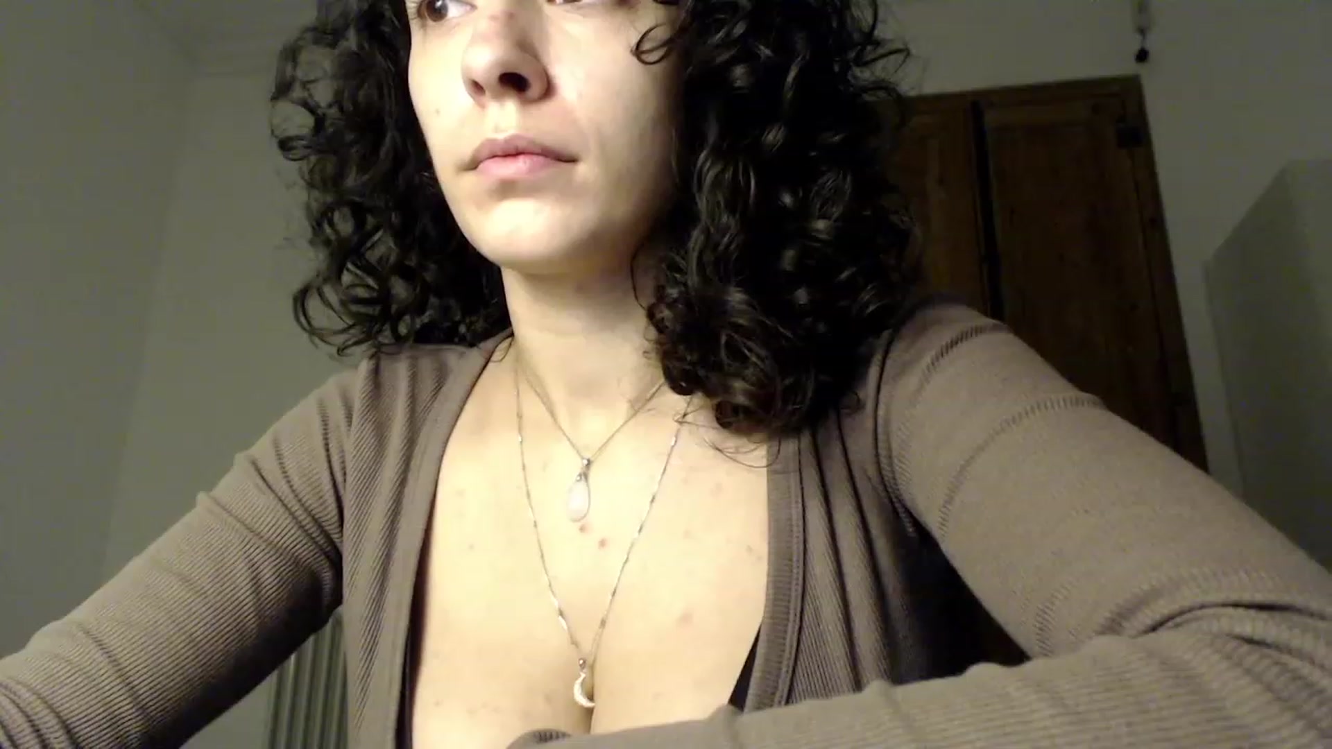 Gallery image thumbnail from LolasPie's myfreecams stream on, 11/24/2022, 18:22 image 9 of 20