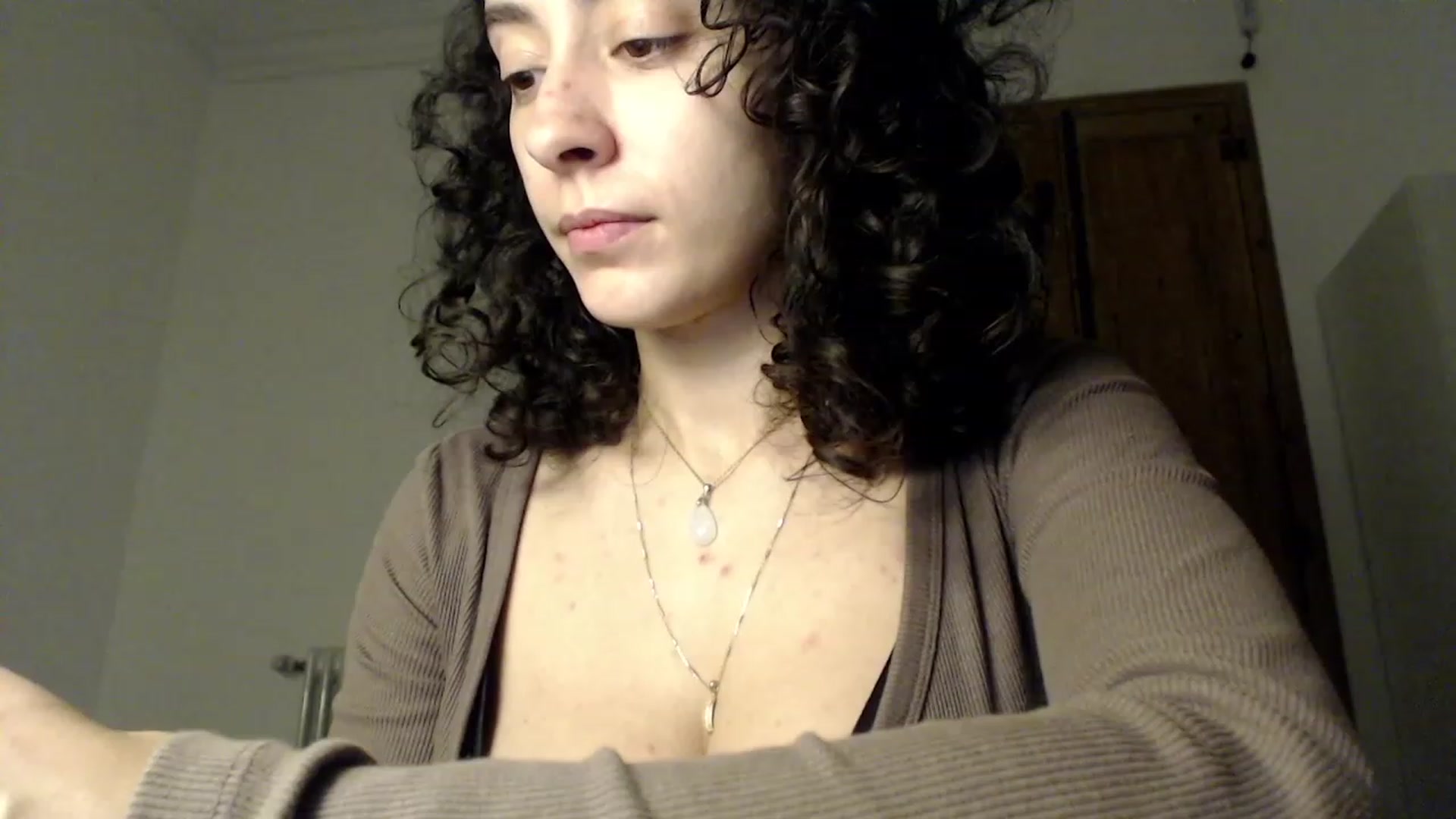 Gallery image thumbnail from LolasPie's myfreecams stream on, 11/24/2022, 18:22 image 7 of 20