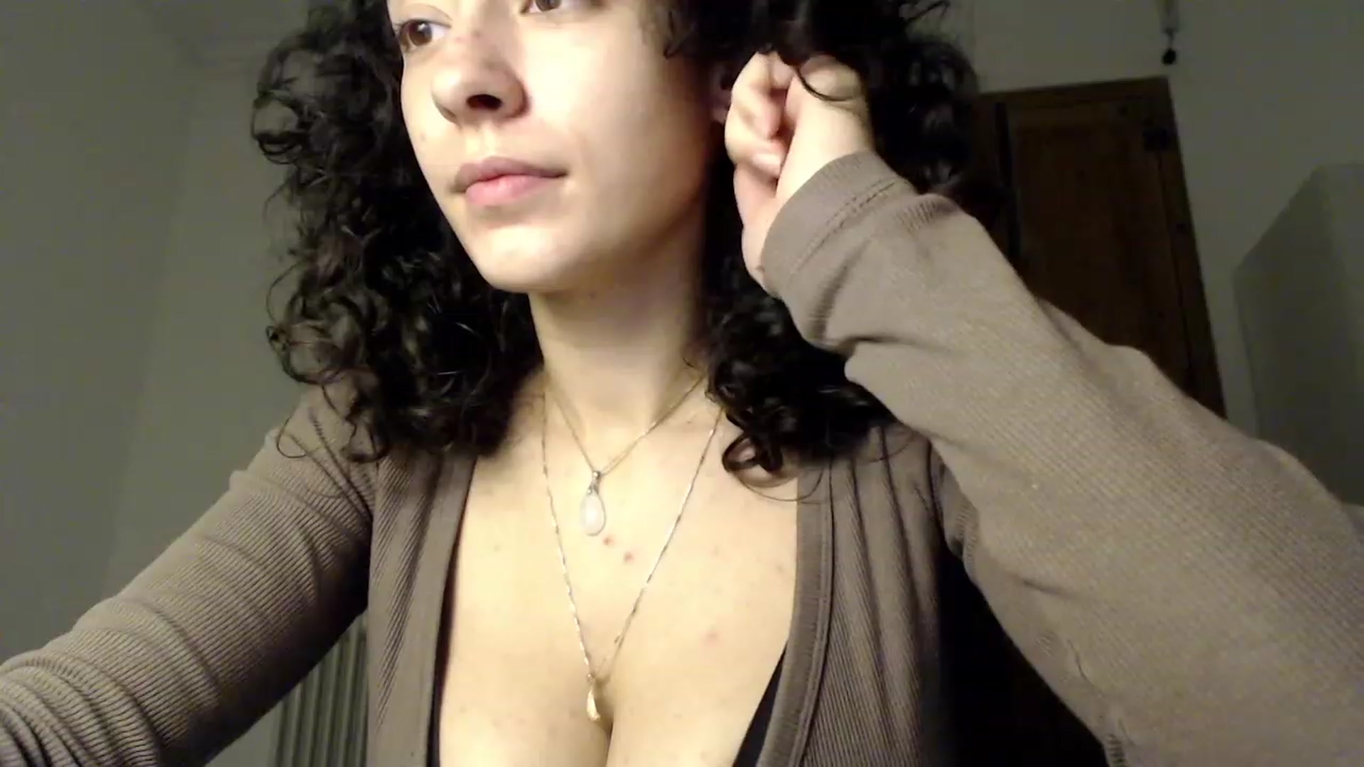 Gallery image thumbnail from LolasPie's myfreecams stream on, 11/24/2022, 18:22 image 10 of 20