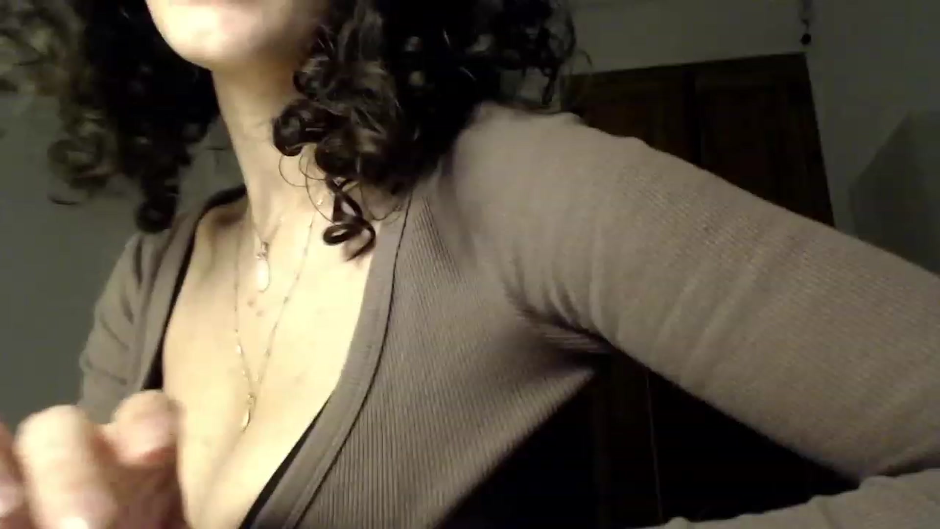 Gallery image thumbnail from LolasPie's myfreecams stream on, 11/24/2022, 18:22 image 13 of 20