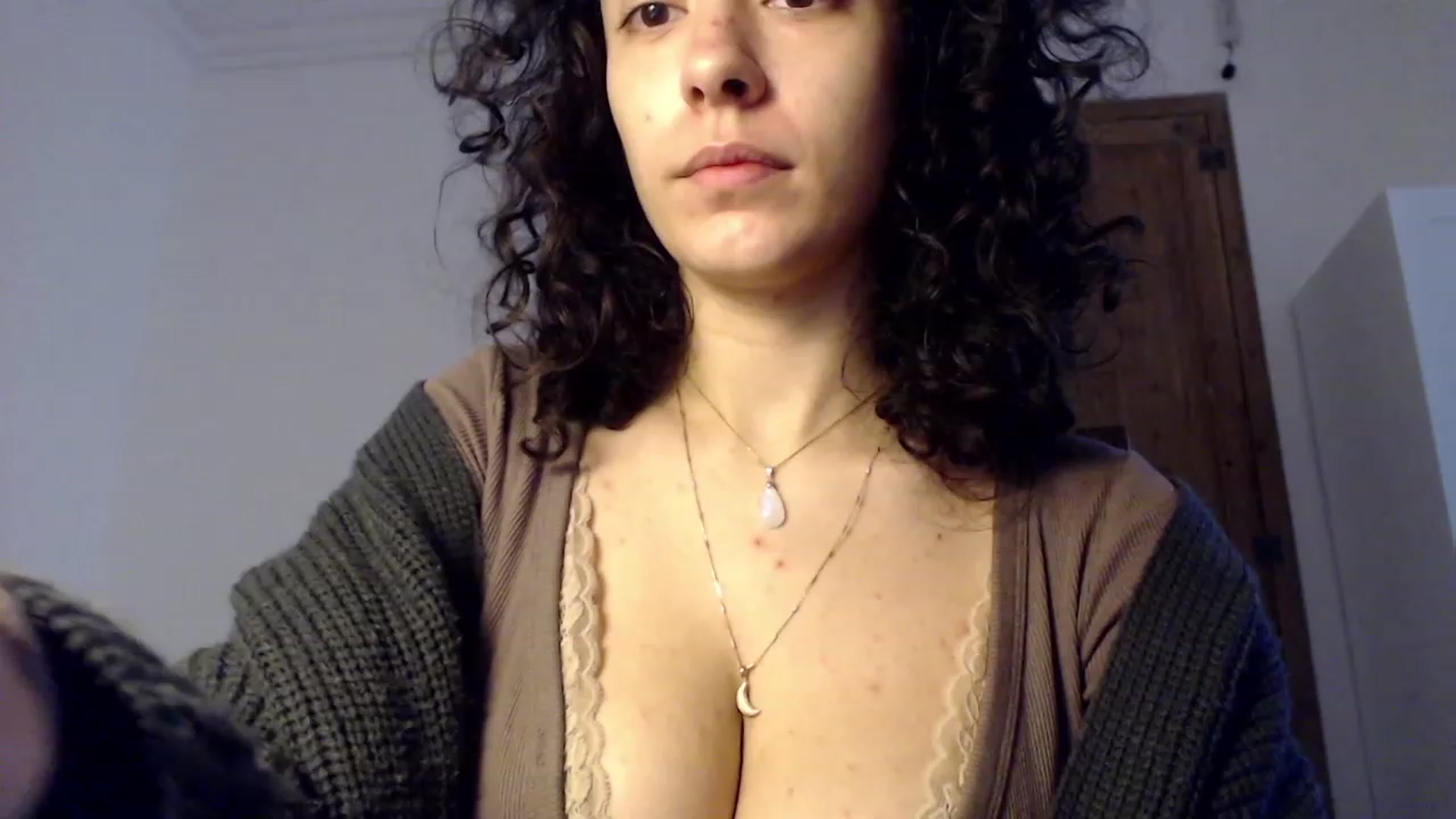 Gallery image thumbnail from LolasPie's myfreecams stream on, 11/25/2022, 10:29 image 1 of 20
