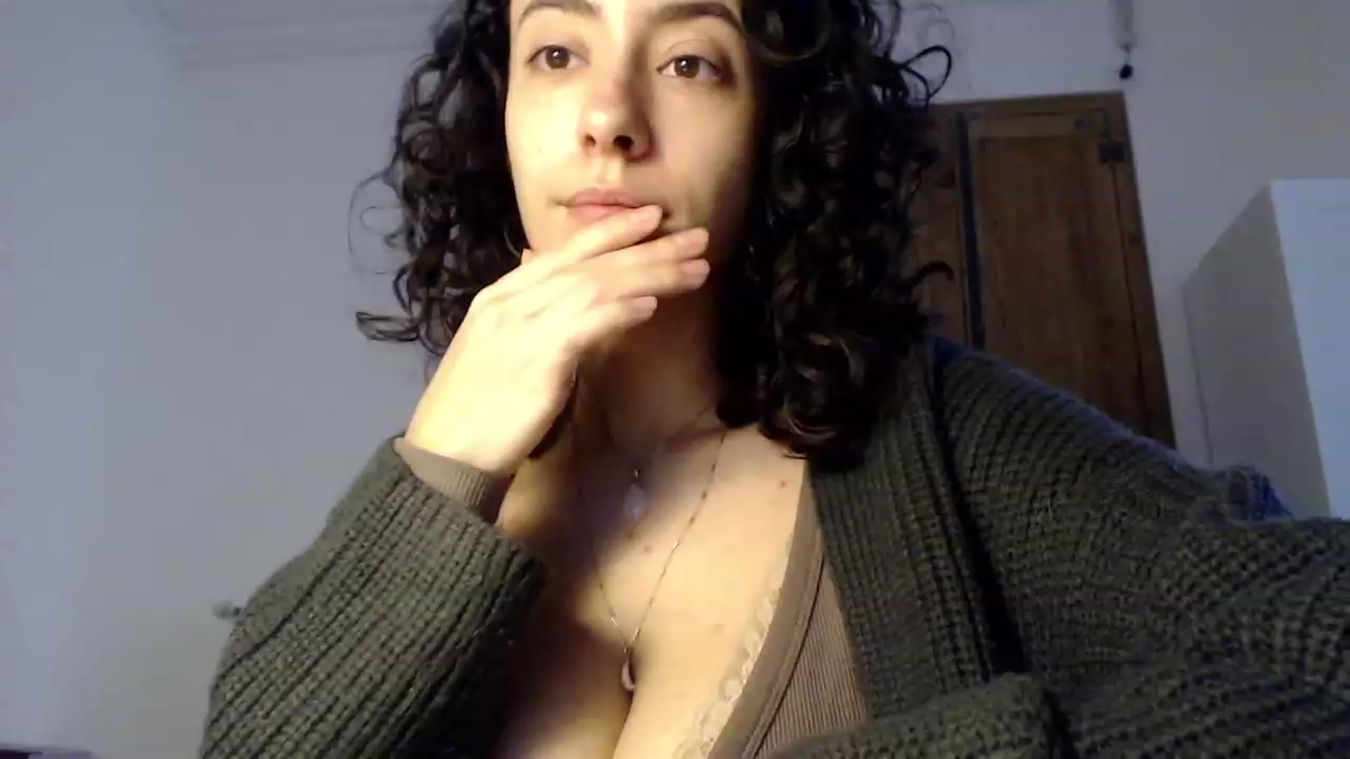 Gallery image thumbnail from LolasPie's myfreecams stream on, 11/25/2022, 10:29 image 13 of 20