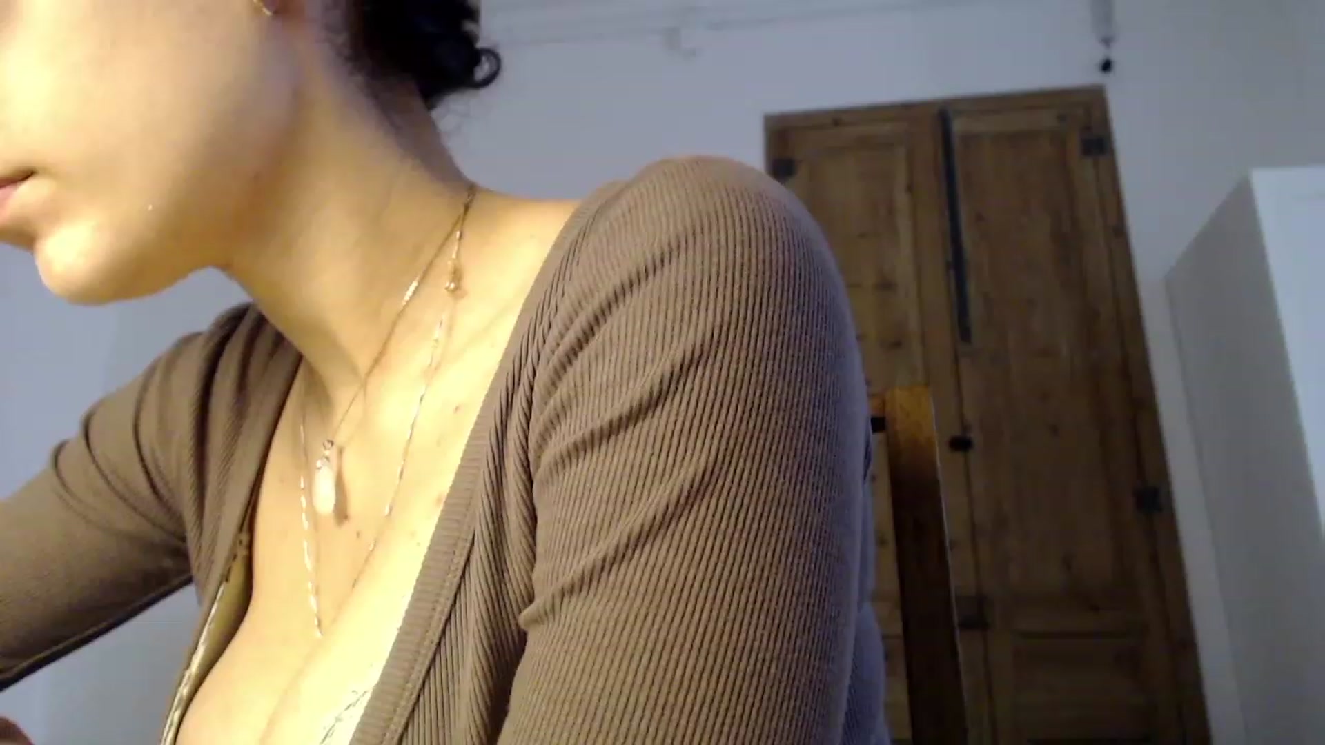 Gallery image thumbnail from LolasPie's myfreecams stream on, 11/26/2022, 10:50 image 8 of 20
