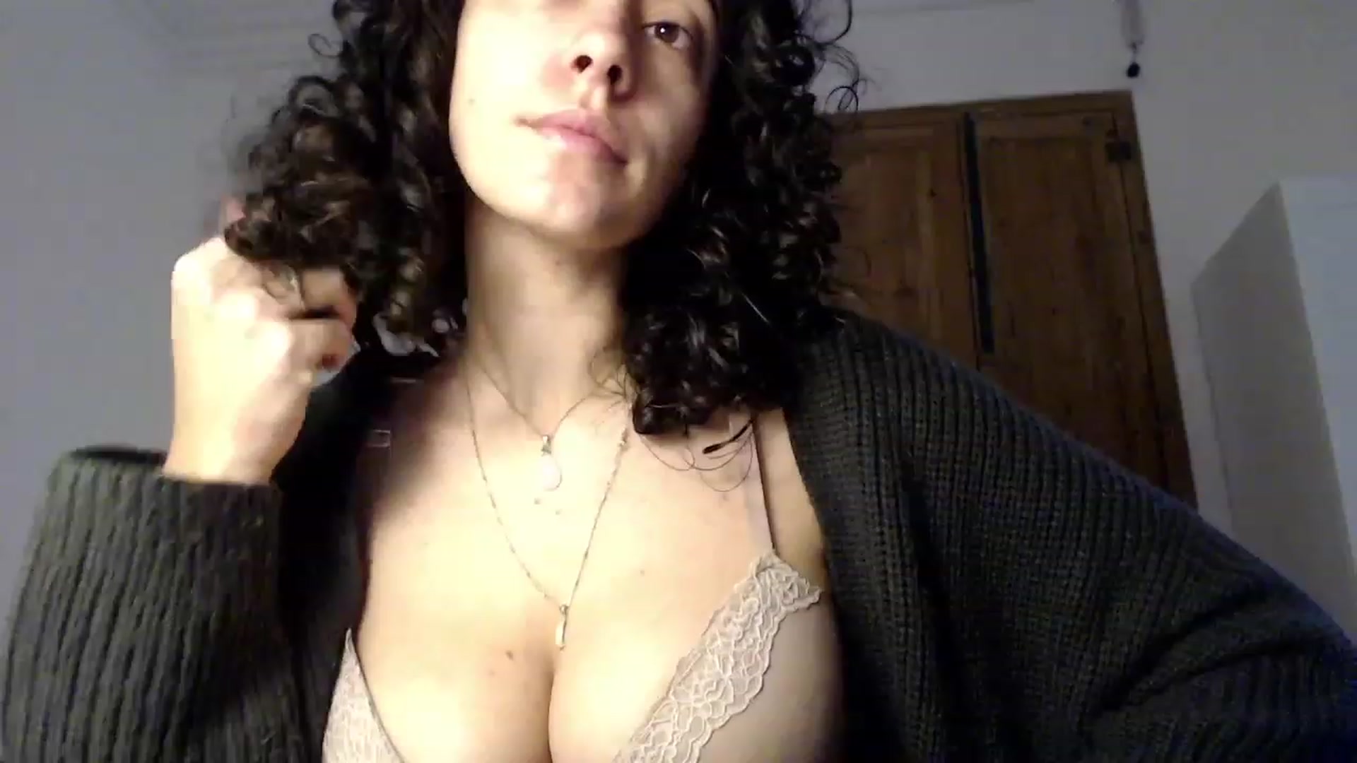 Gallery image thumbnail from LolasPie's myfreecams stream on, 11/28/2022, 10:15 image 9 of 20